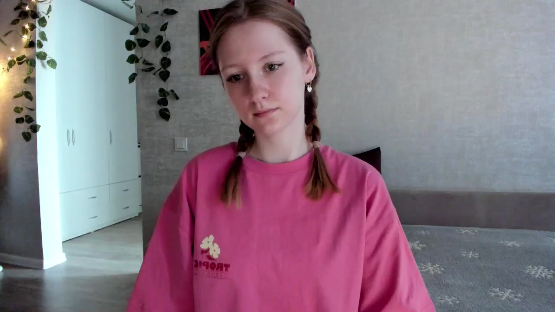 Gallery image thumbnail from girlyAlicey's myfreecams stream on, 05/24/2025, 03:49 image 20 of 20