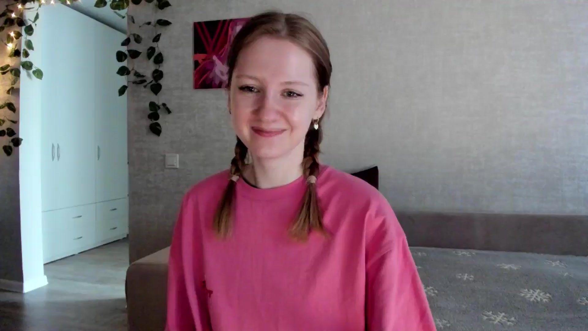 Gallery image thumbnail from girlyAlicey's myfreecams stream on, 05/24/2025, 03:49 image 3 of 20