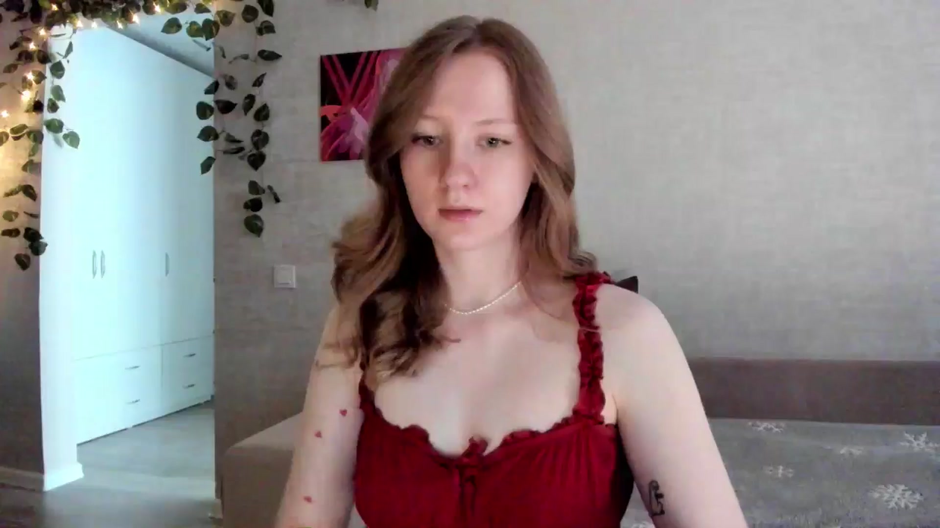 Gallery image thumbnail from girlyAlicey's myfreecams stream on, 05/25/2025, 05:04 image 1 of 20