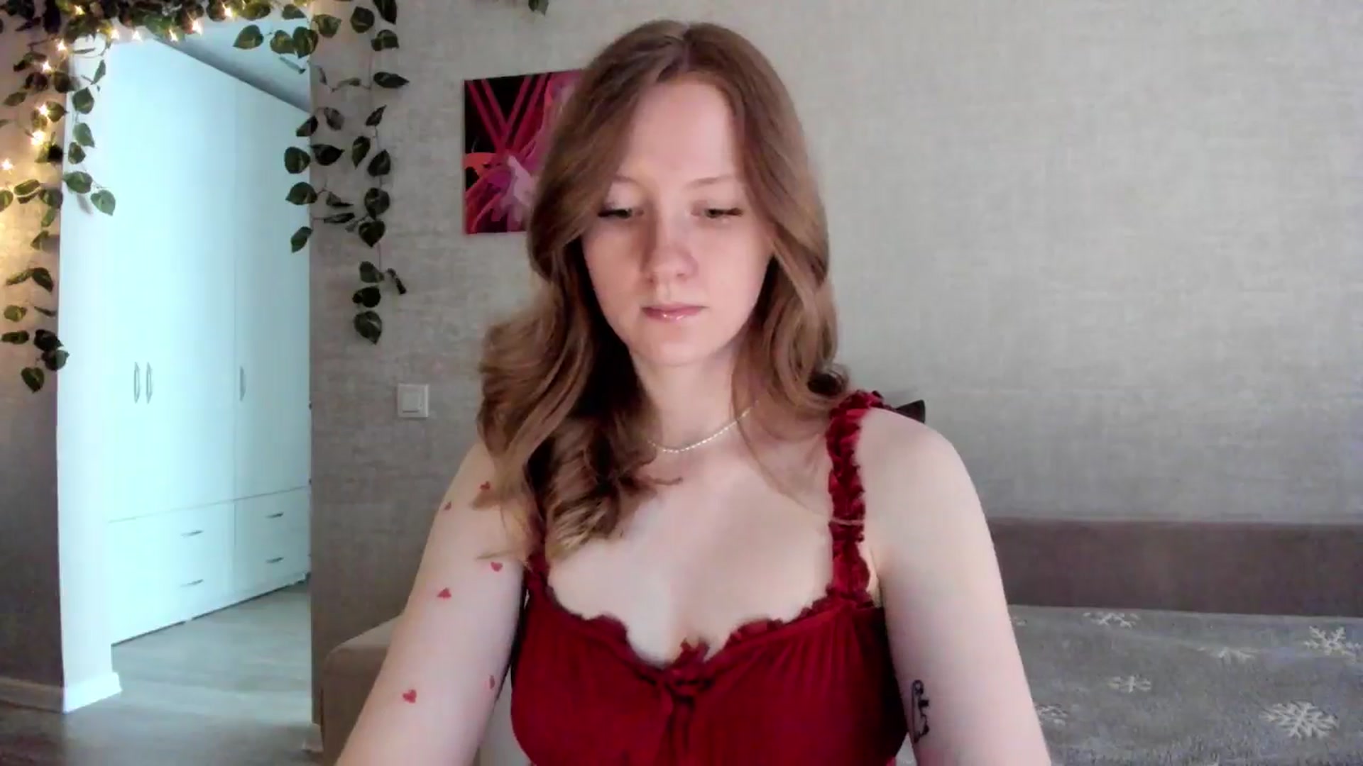 Gallery image thumbnail from girlyAlicey's myfreecams stream on, 05/25/2025, 05:04 image 2 of 20