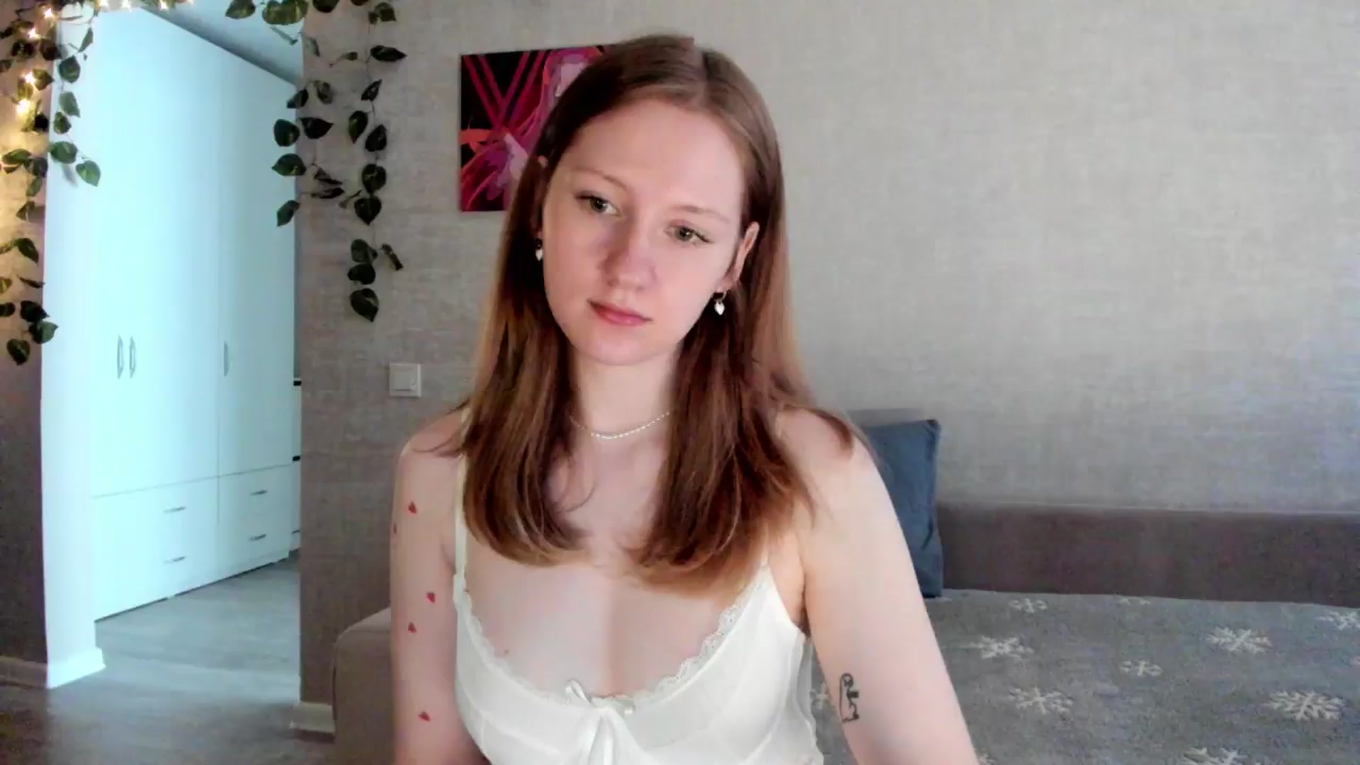 Gallery image thumbnail from girlyAlicey's myfreecams stream on, 05/30/2025, 05:32 image 20 of 20