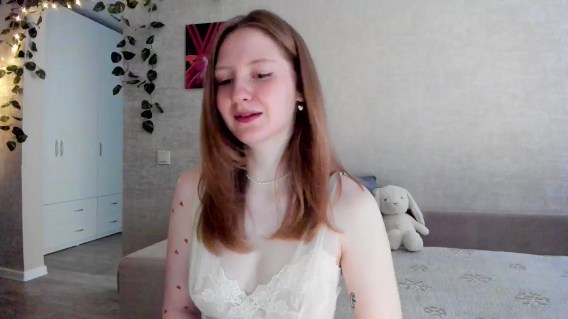 Gallery image thumbnail from girlyAlicey's myfreecams stream on, 06/01/2025, 04:14 image 12 of 20