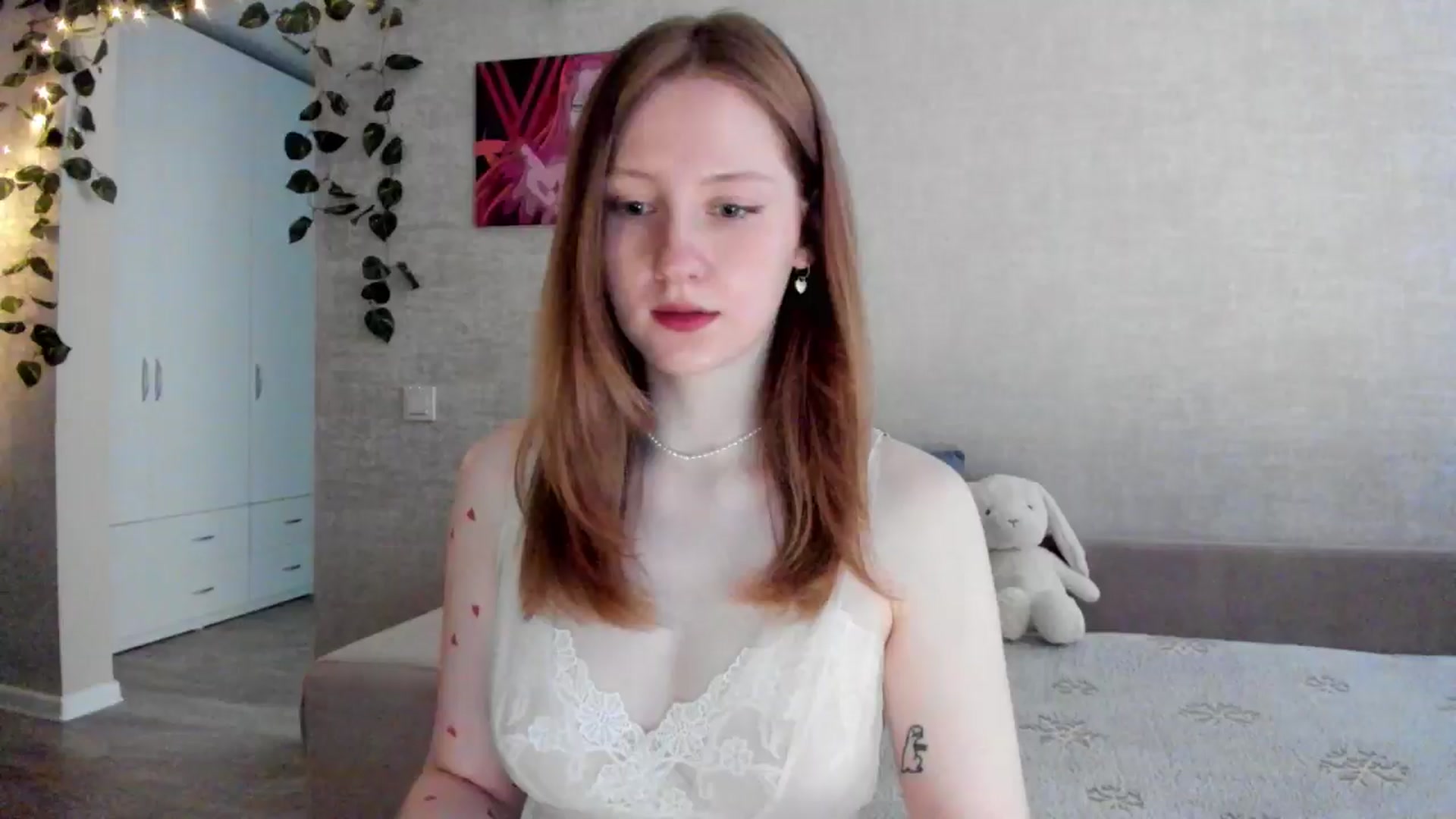 Gallery image thumbnail from girlyAlicey's myfreecams stream on, 06/01/2025, 04:14 image 19 of 20