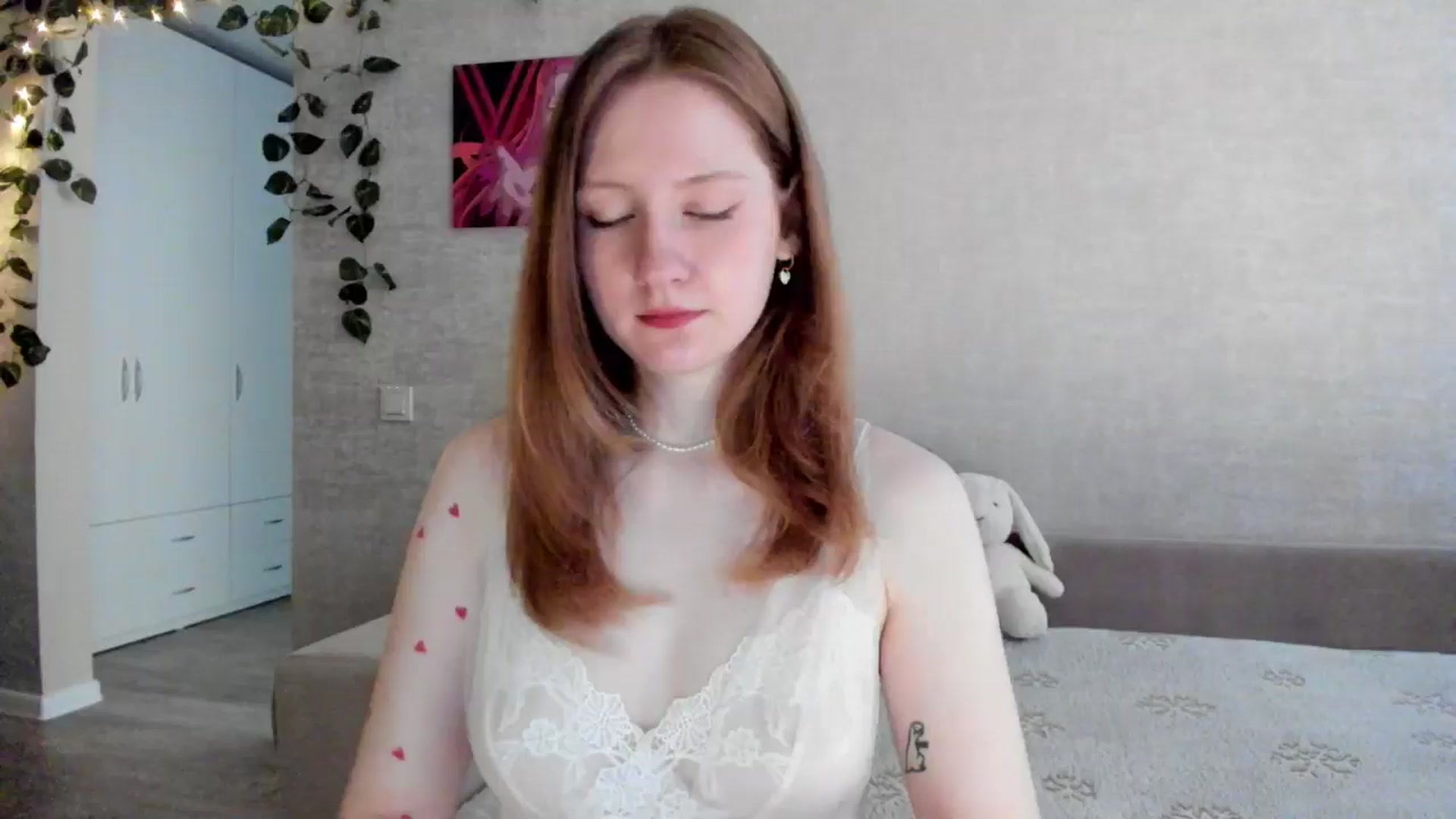 Gallery image thumbnail from girlyAlicey's myfreecams stream on, 06/01/2025, 04:14 image 4 of 20