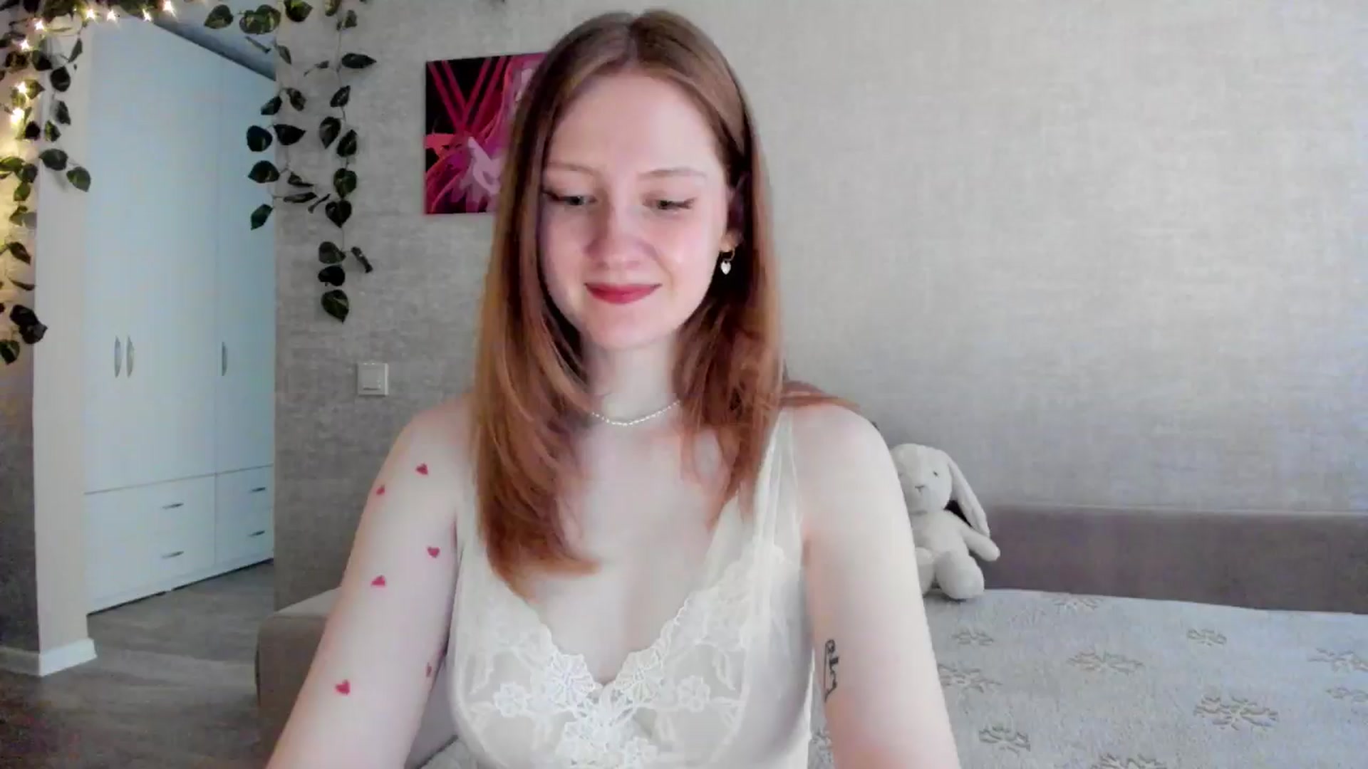 Gallery image thumbnail from girlyAlicey's myfreecams stream on, 06/01/2025, 04:14 image 1 of 20