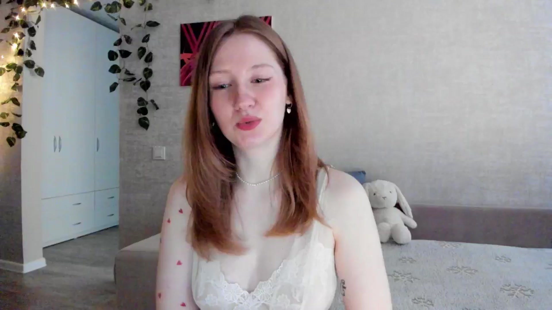 Gallery image thumbnail from girlyAlicey's myfreecams stream on, 06/01/2025, 04:14 image 10 of 20