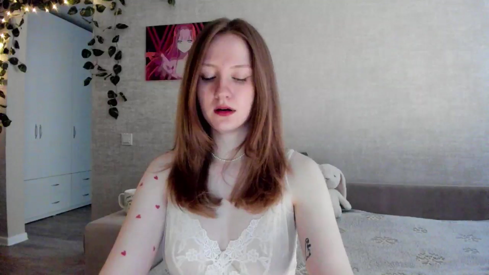 Gallery image thumbnail from girlyAlicey's myfreecams stream on, 06/01/2025, 06:06 image 7 of 20