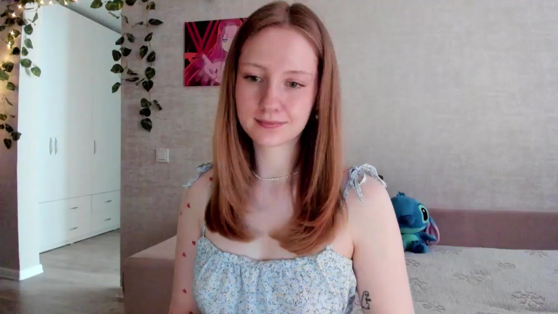 Gallery image thumbnail from girlyAlicey's myfreecams stream on, 06/09/2025, 04:00 image 5 of 20