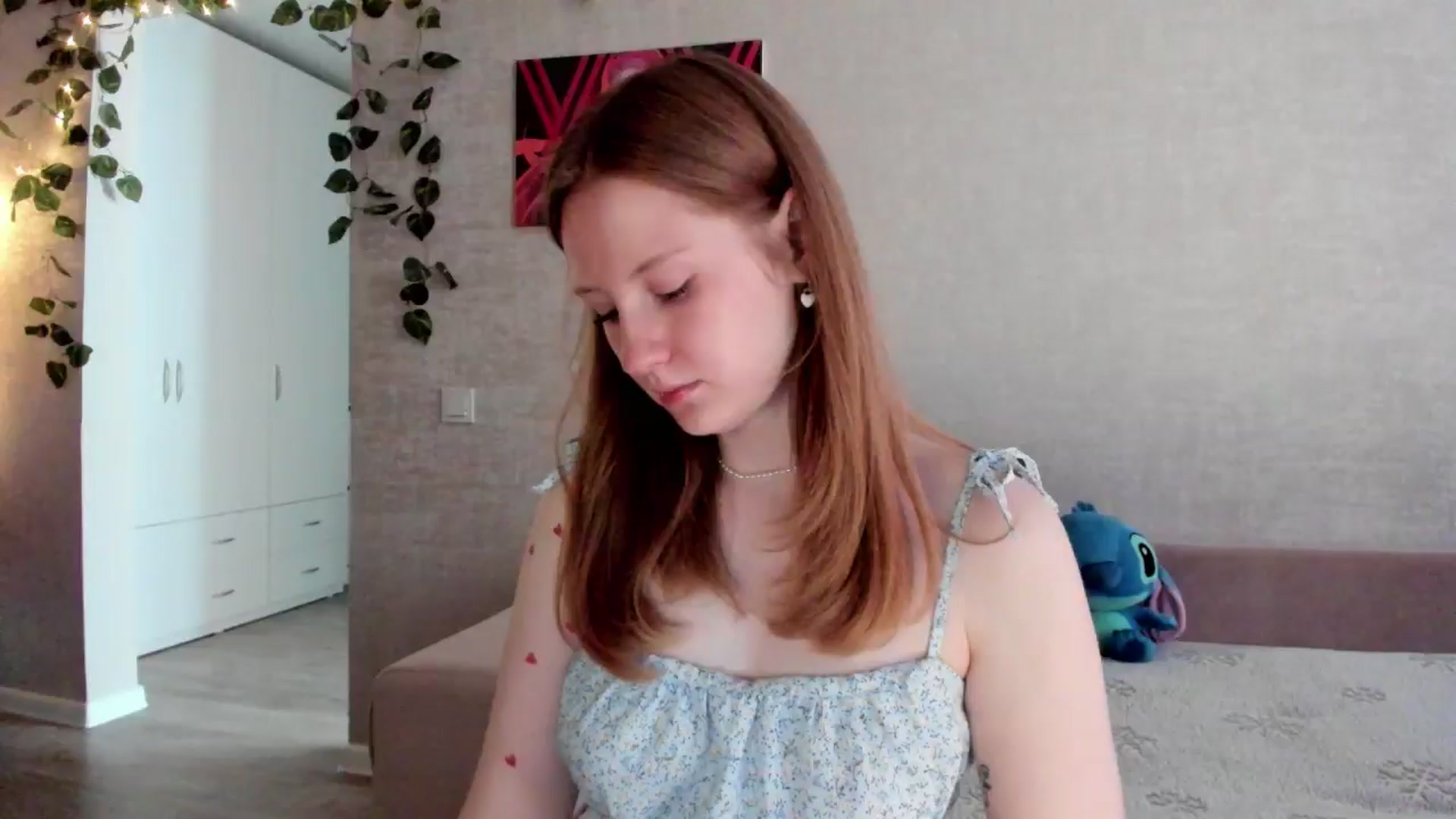Gallery image thumbnail from girlyAlicey's myfreecams stream on, 06/09/2025, 04:00 image 9 of 20