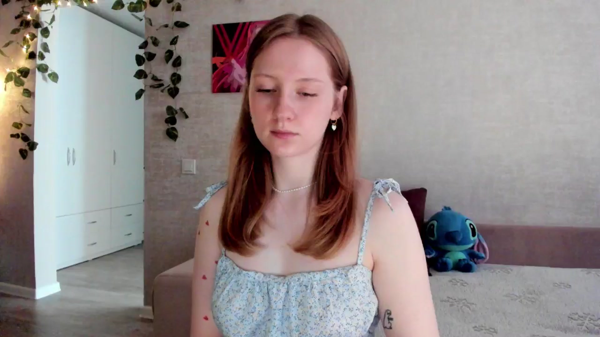 Gallery image thumbnail from girlyAlicey's myfreecams stream on, 06/09/2025, 04:00 image 14 of 20