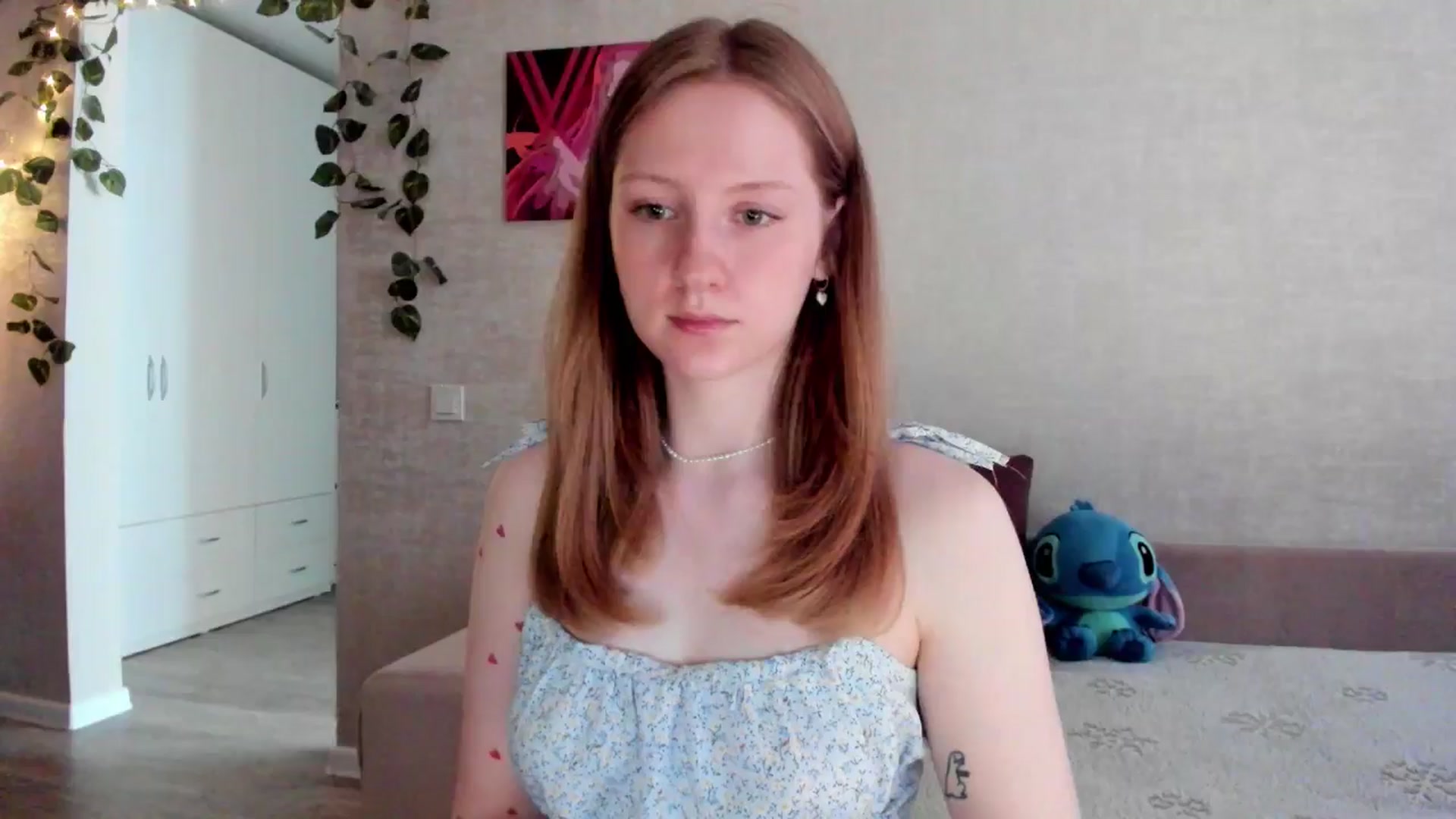 Gallery image thumbnail from girlyAlicey's myfreecams stream on, 06/09/2025, 04:00 image 17 of 20