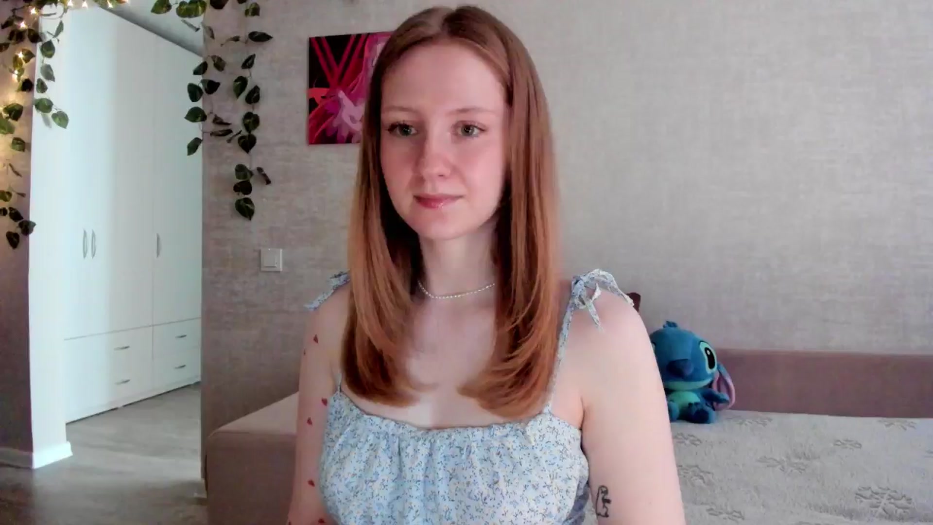 Gallery image thumbnail from girlyAlicey's myfreecams stream on, 06/09/2025, 04:00 image 4 of 20