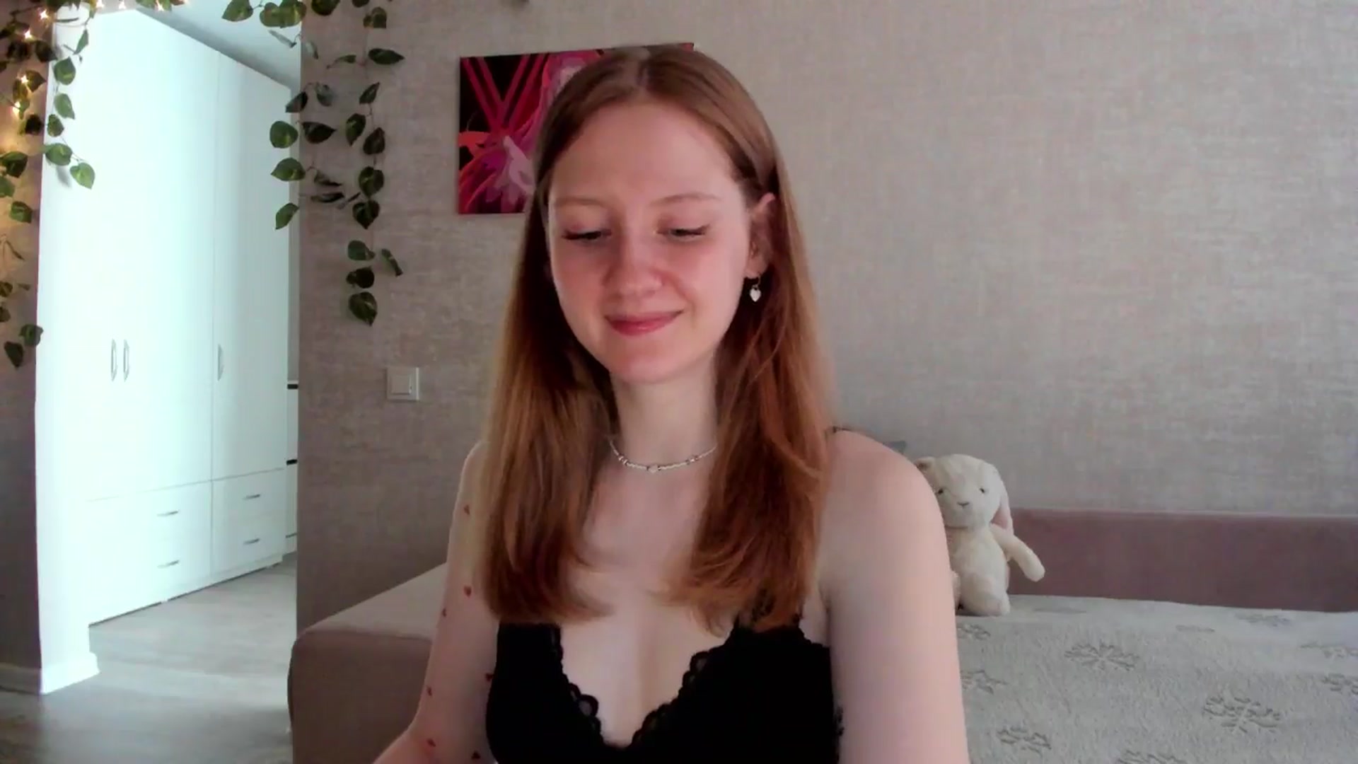 Gallery image thumbnail from girlyAlicey's myfreecams stream on, 06/12/2025, 03:43 image 6 of 20