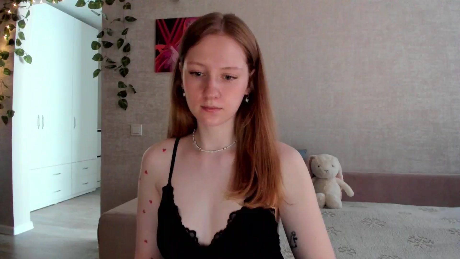 Gallery image thumbnail from girlyAlicey's myfreecams stream on, 06/12/2025, 03:43 image 9 of 20