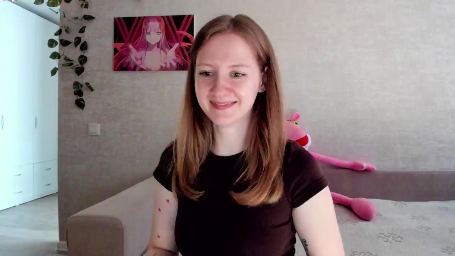 Gallery image thumbnail from girlyAlicey's myfreecams stream on, 06/16/2025, 03:41 image 16 of 20