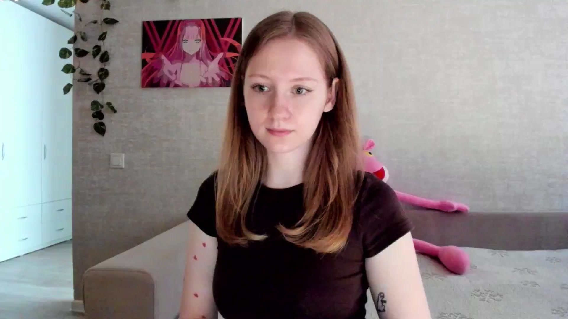 Gallery image thumbnail from girlyAlicey's myfreecams stream on, 06/16/2025, 03:41 image 19 of 20