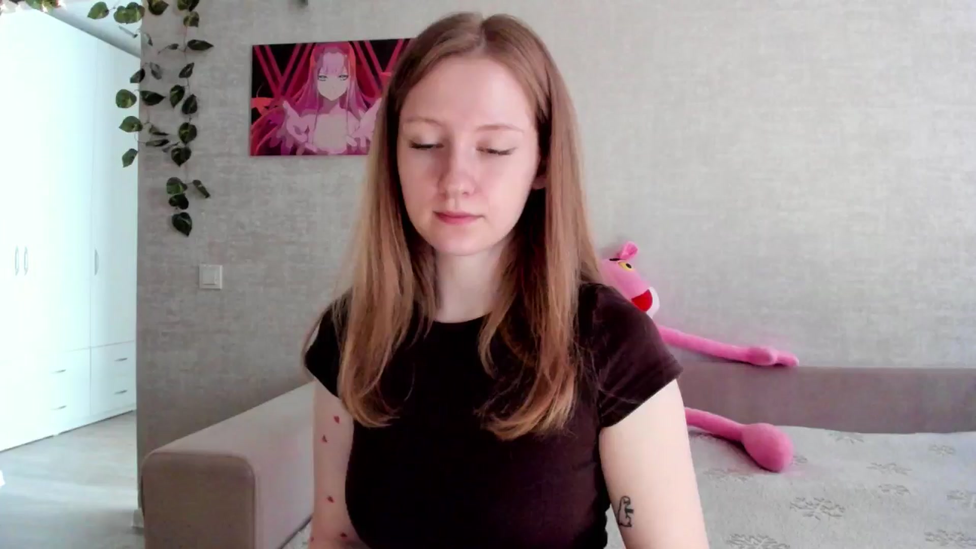Gallery image thumbnail from girlyAlicey's myfreecams stream on, 06/16/2025, 03:41 image 1 of 20