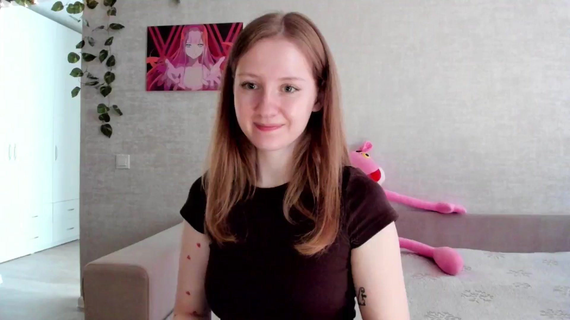 Gallery image thumbnail from girlyAlicey's myfreecams stream on, 06/16/2025, 03:41 image 2 of 20