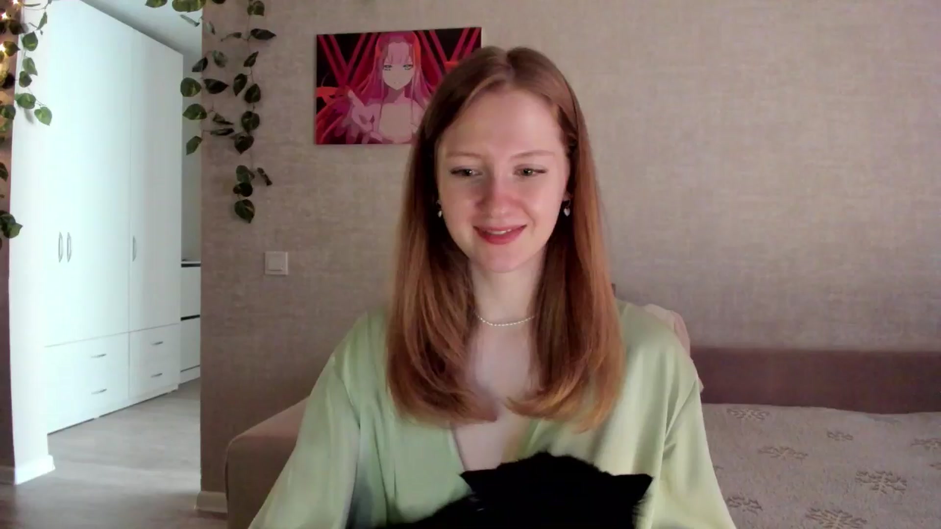 Gallery image thumbnail from girlyAlicey's myfreecams stream on, 06/20/2025, 04:06 image 11 of 20