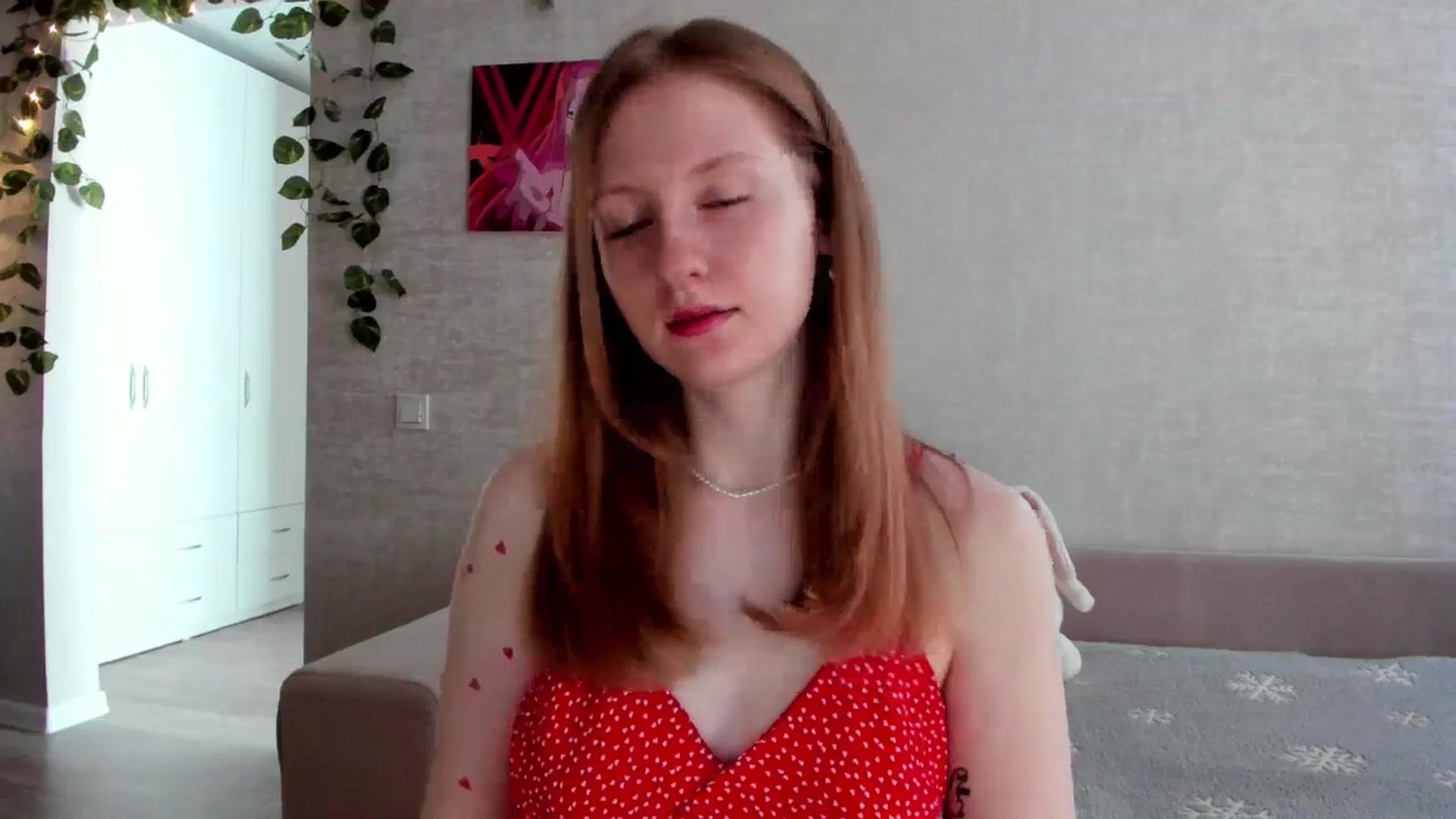 Gallery image thumbnail from girlyAlicey's myfreecams stream on, 06/22/2025, 03:54 image 5 of 20