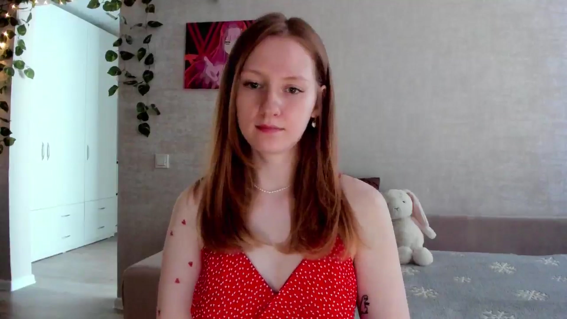 Gallery image thumbnail from girlyAlicey's myfreecams stream on, 06/22/2025, 03:54 image 16 of 20