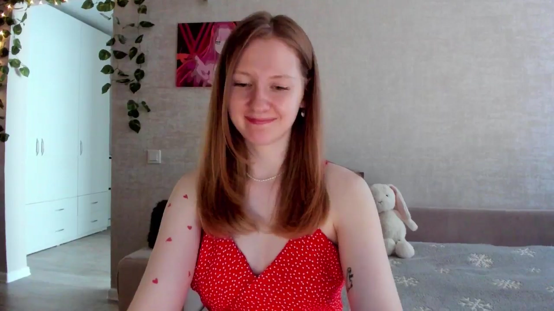 Gallery image thumbnail from girlyAlicey's myfreecams stream on, 06/22/2025, 04:11 image 18 of 20