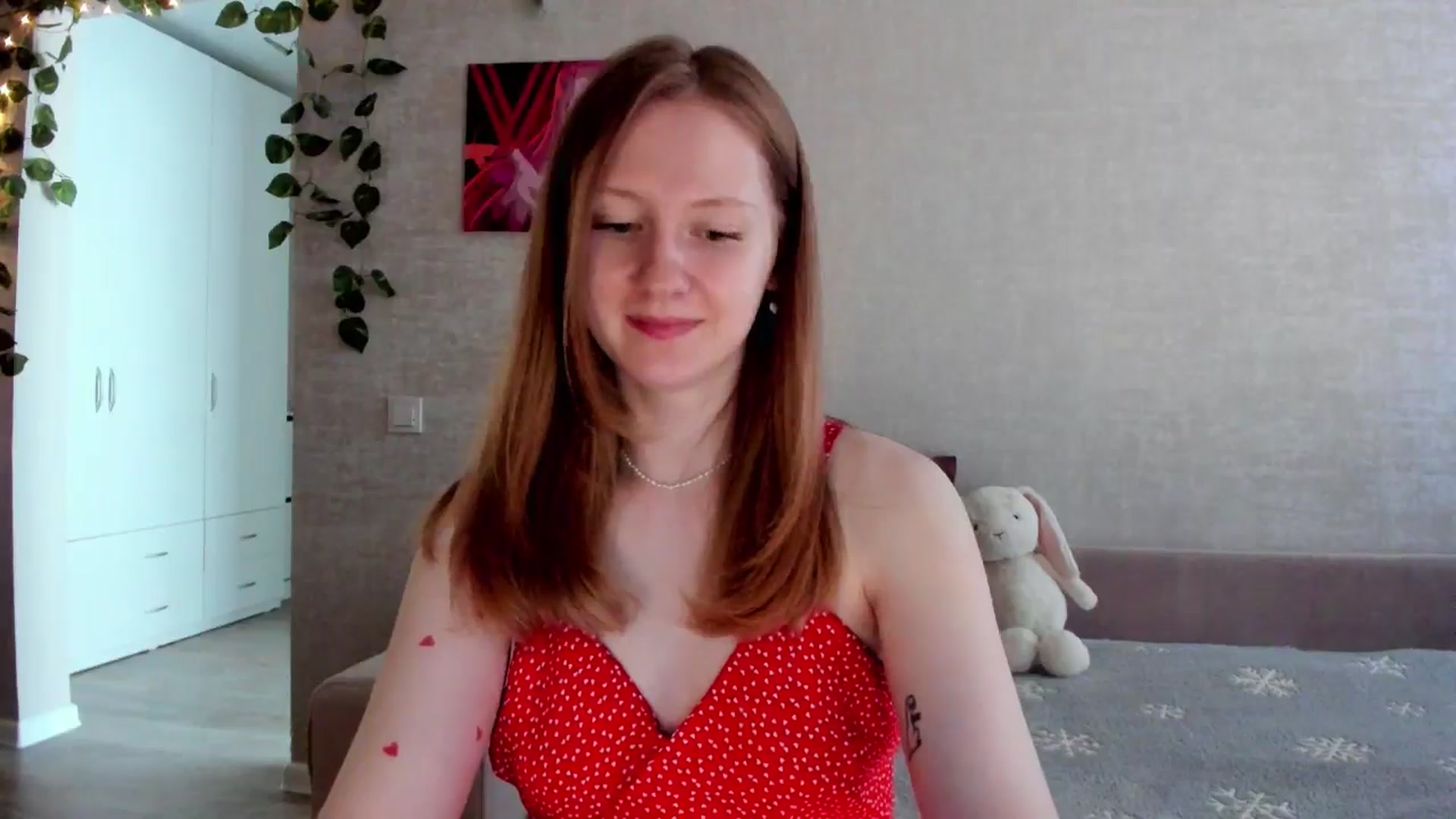 Gallery image thumbnail from girlyAlicey's myfreecams stream on, 06/22/2025, 04:11 image 11 of 20