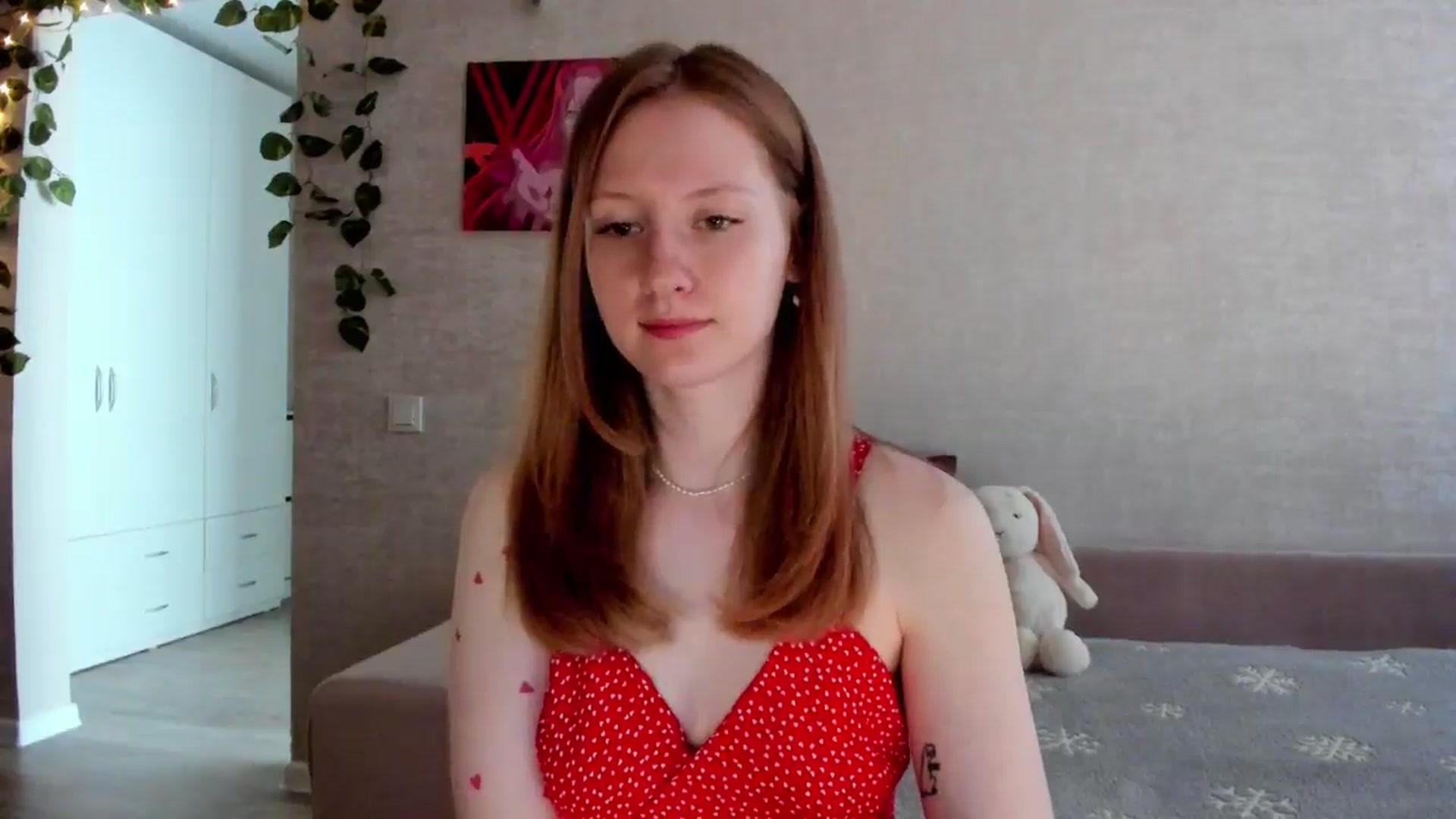 Gallery image thumbnail from girlyAlicey's myfreecams stream on, 06/22/2025, 04:11 image 6 of 20