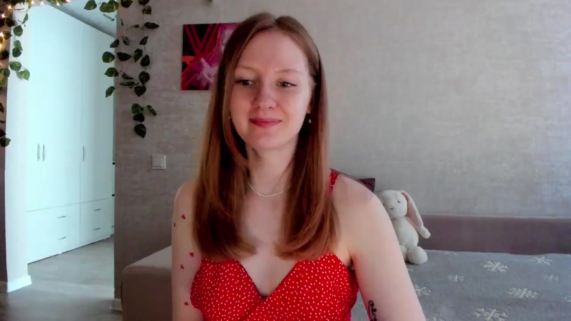 Gallery image thumbnail from girlyAlicey's myfreecams stream on, 06/22/2025, 04:11 image 10 of 20