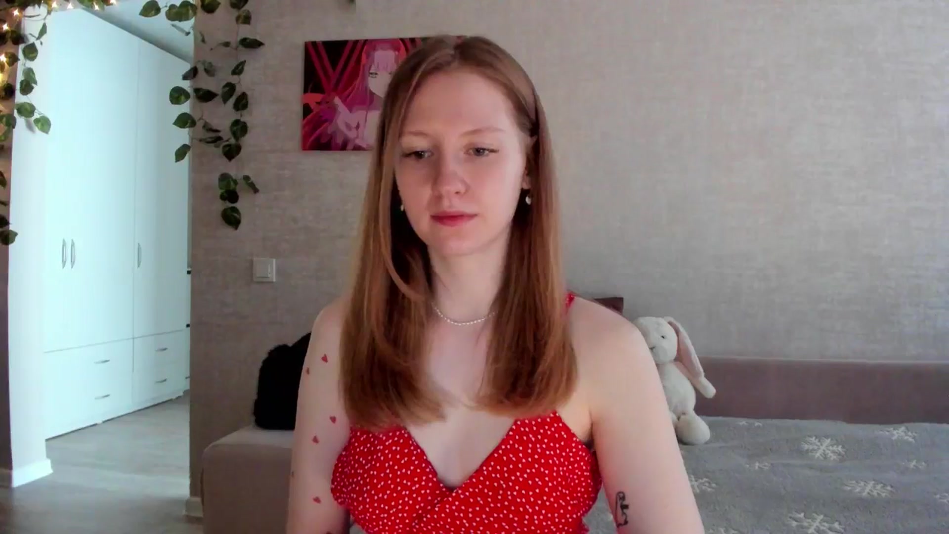 Gallery image thumbnail from girlyAlicey's myfreecams stream on, 06/22/2025, 04:11 image 17 of 20