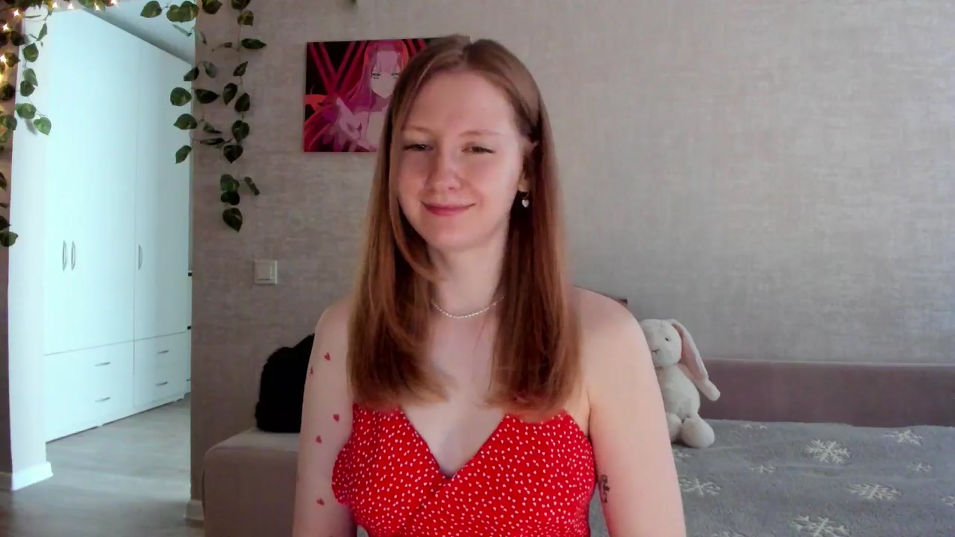 Gallery image thumbnail from girlyAlicey's myfreecams stream on, 06/22/2025, 04:11 image 16 of 20