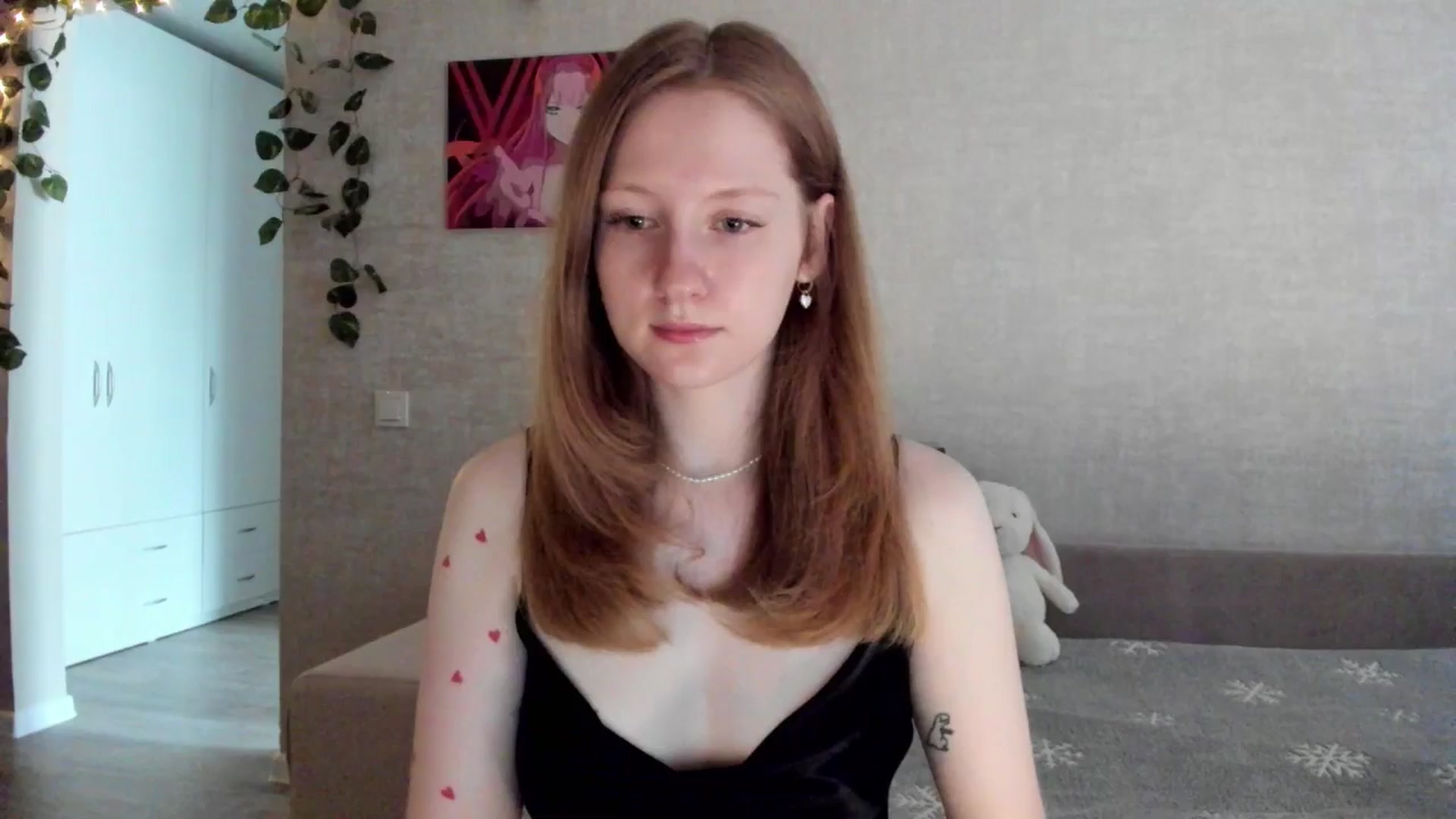 Gallery image thumbnail from girlyAlicey's myfreecams stream on, 06/24/2025, 03:12 image 4 of 20