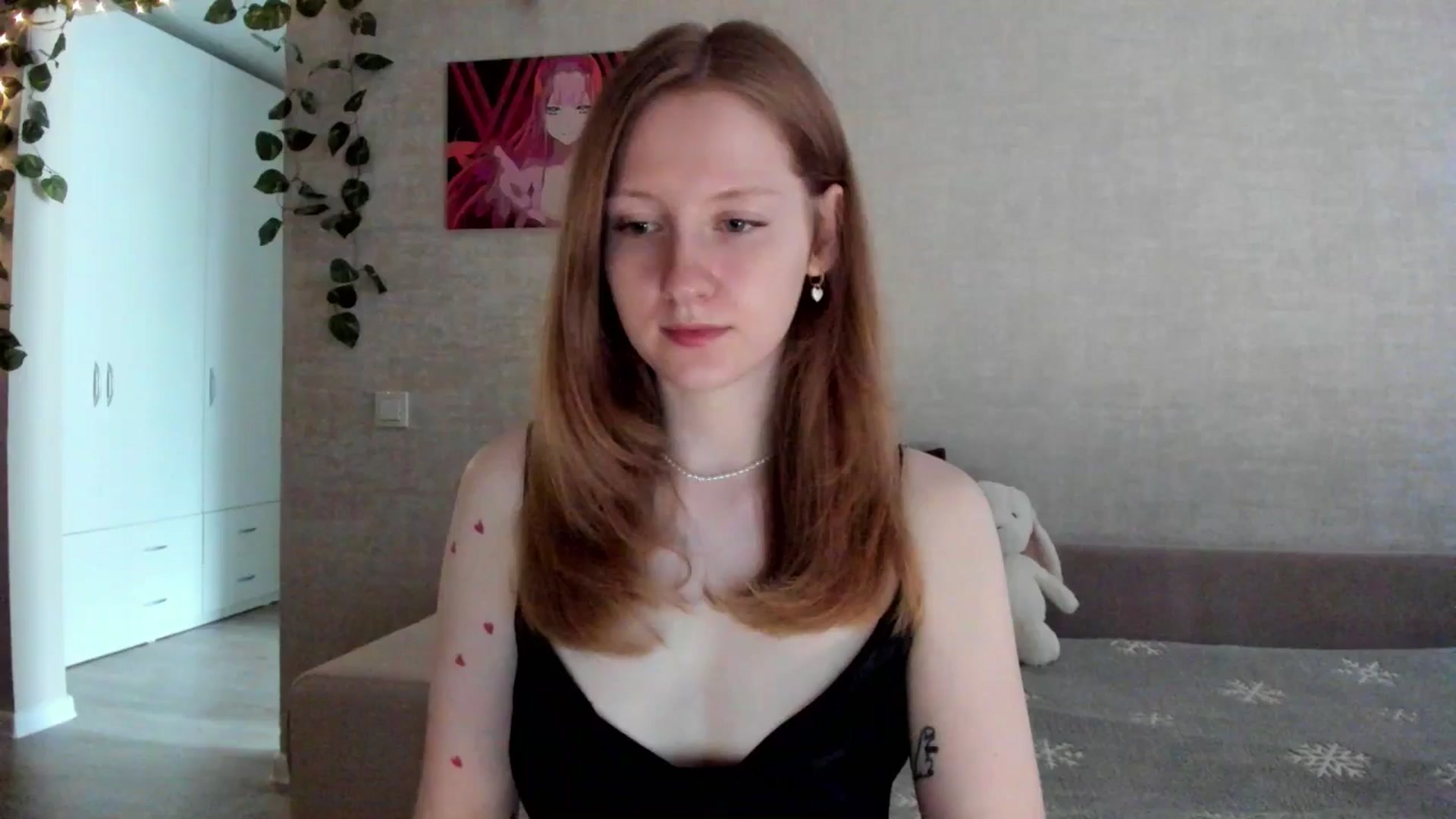 Gallery image thumbnail from girlyAlicey's myfreecams stream on, 06/24/2025, 03:12 image 5 of 20