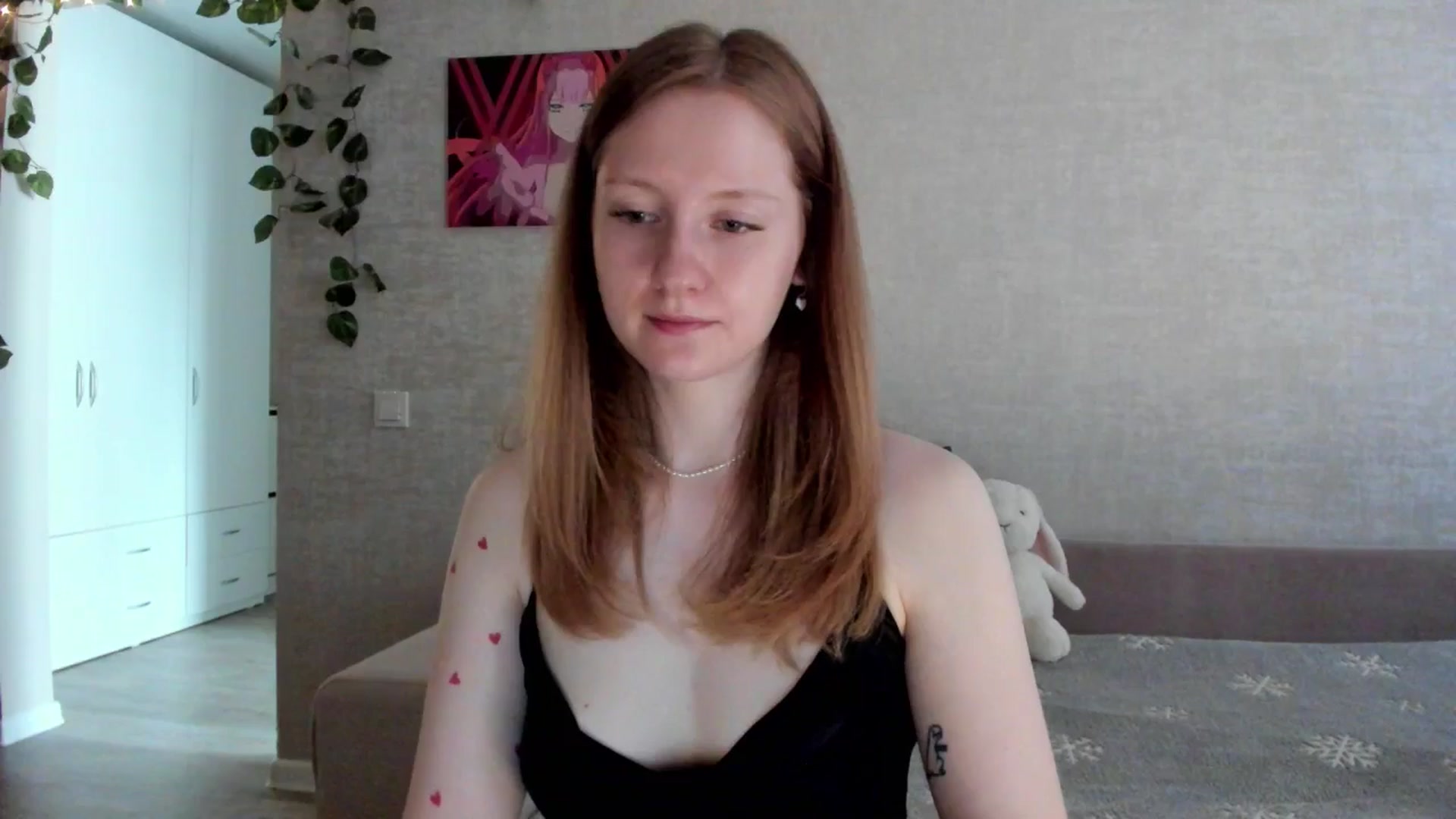 Gallery image thumbnail from girlyAlicey's myfreecams stream on, 06/24/2025, 03:12 image 19 of 20