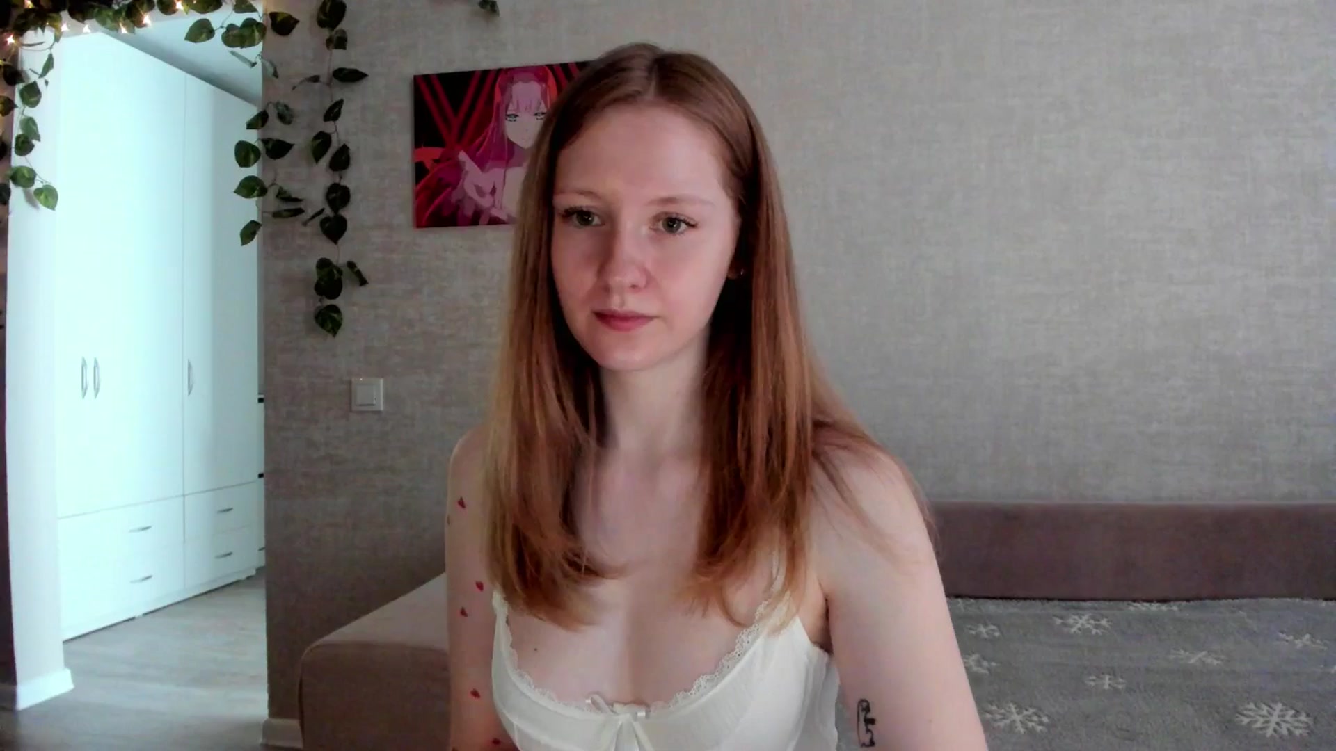 Gallery image thumbnail from girlyAlicey's myfreecams stream on, 06/27/2025, 03:41 image 13 of 20
