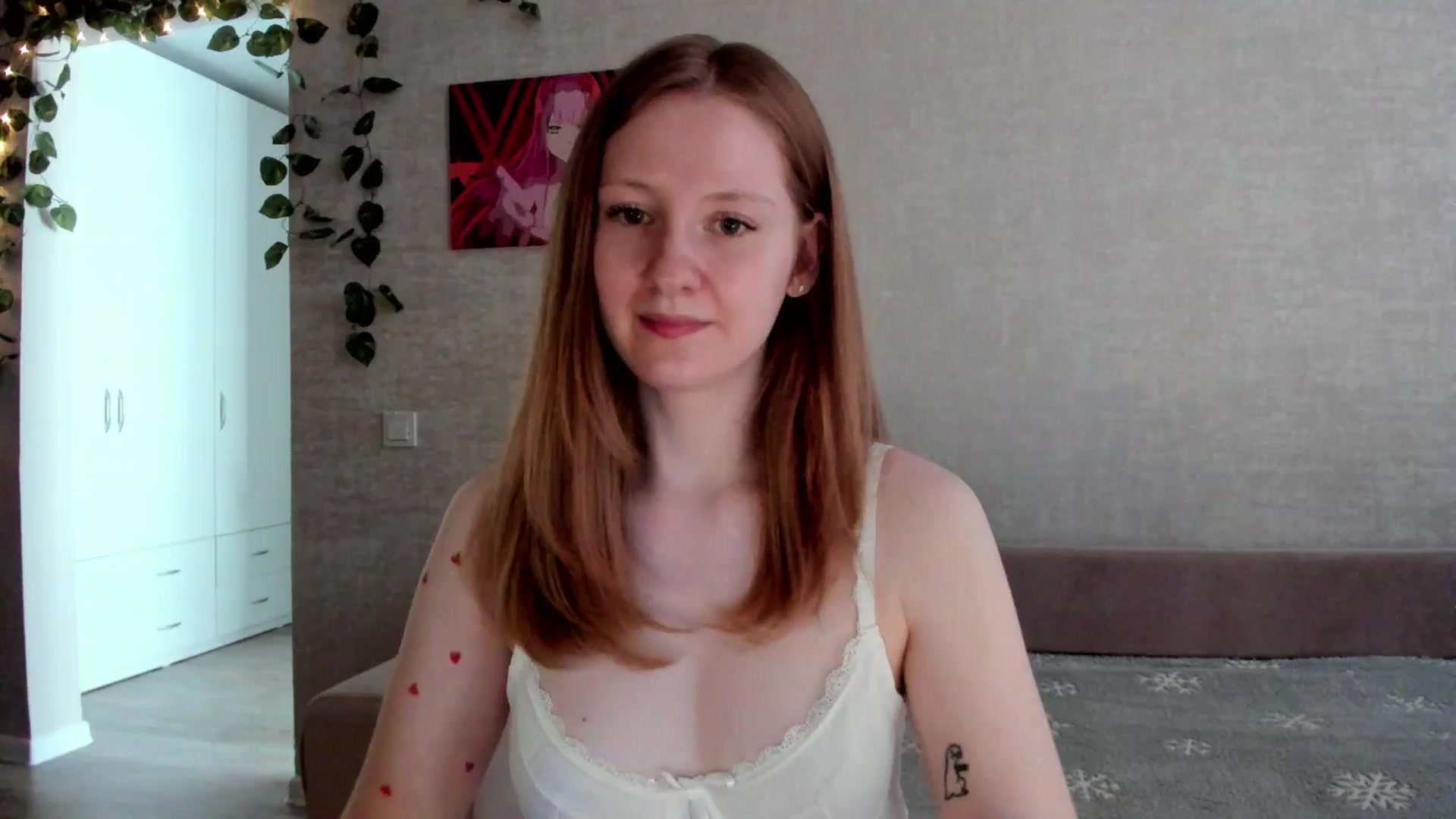 Gallery image thumbnail from girlyAlicey's myfreecams stream on, 06/27/2025, 03:41 image 3 of 20