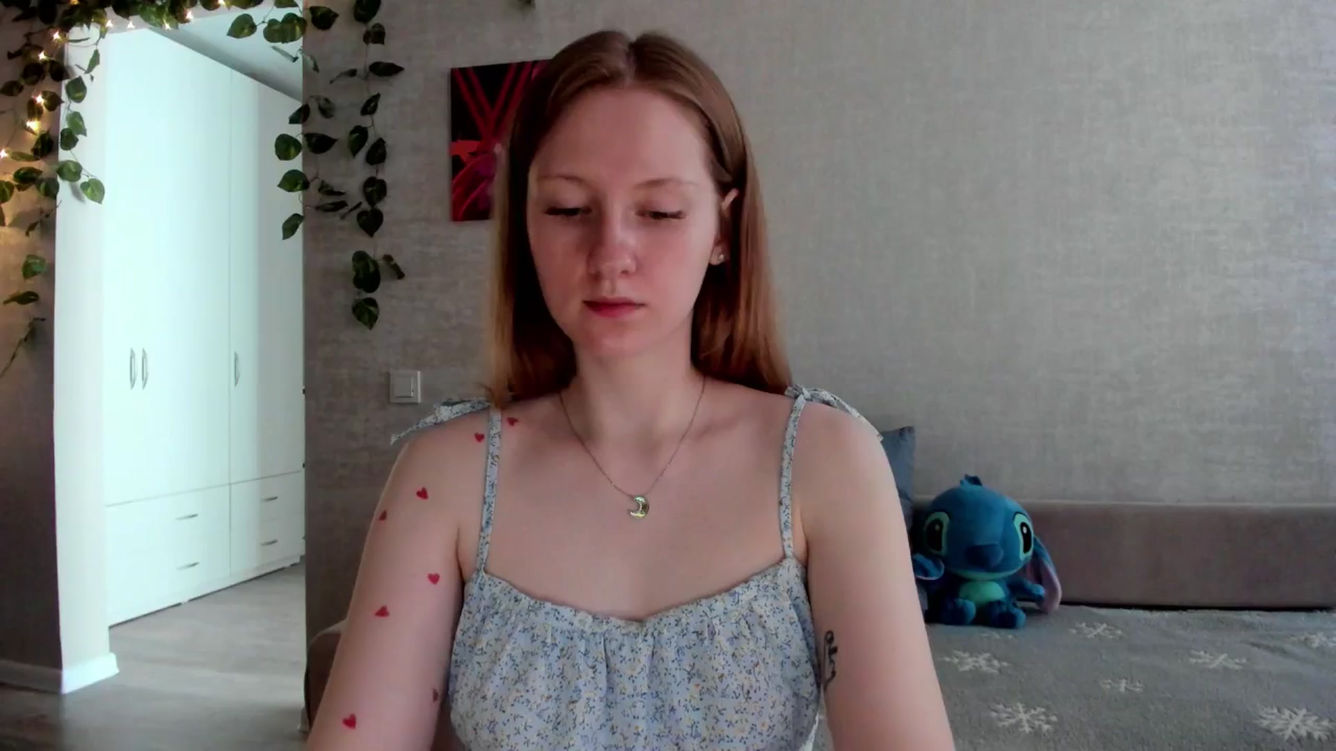 Gallery image thumbnail from girlyAlicey's myfreecams stream on, 06/28/2025, 04:04 image 9 of 20