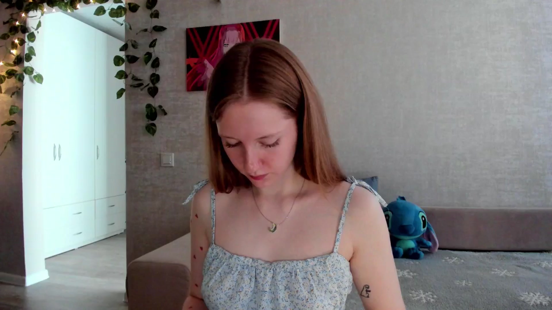 Gallery image thumbnail from girlyAlicey's myfreecams stream on, 06/28/2025, 04:04 image 12 of 20