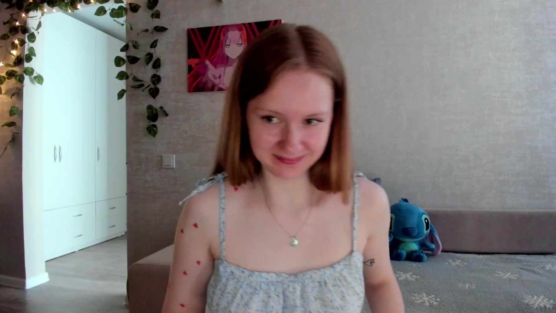 Gallery image thumbnail from girlyAlicey's myfreecams stream on, 06/28/2025, 04:04 image 16 of 20