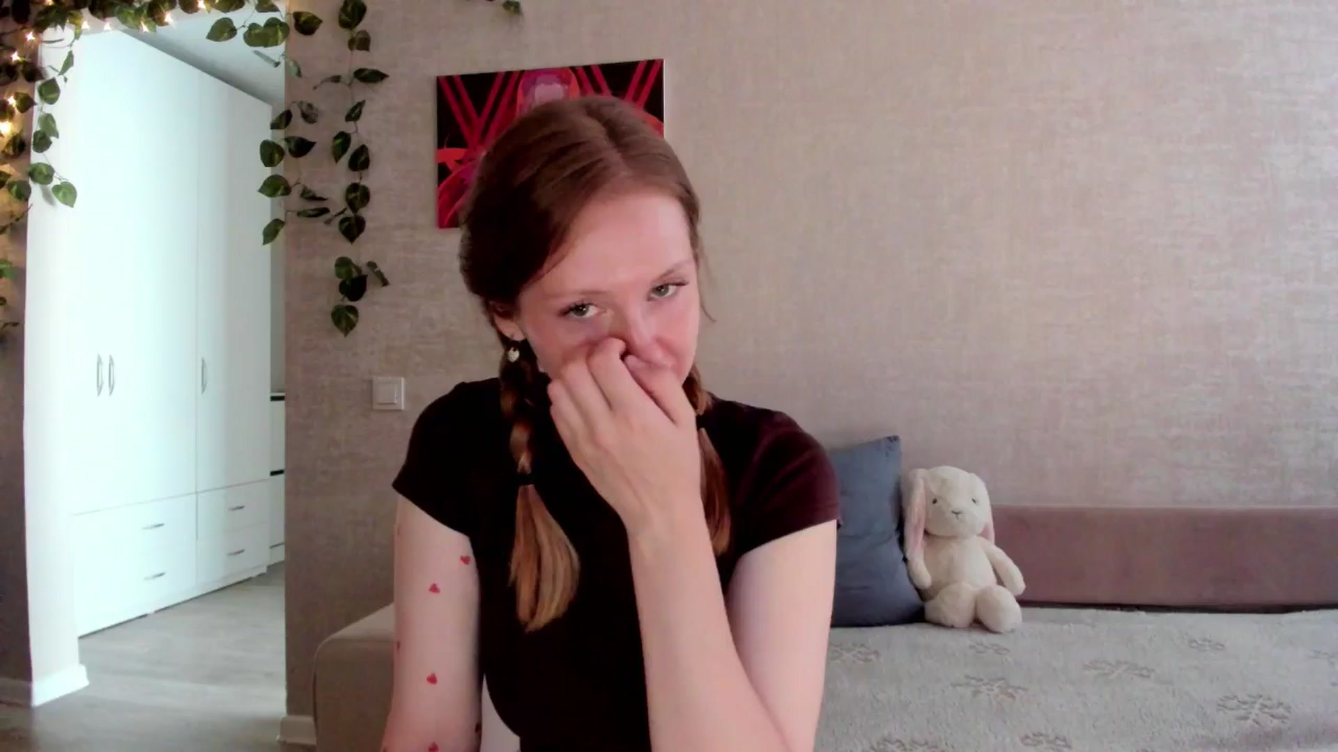 Gallery image thumbnail from girlyAlicey's myfreecams stream on, 06/29/2025, 04:34 image 10 of 20