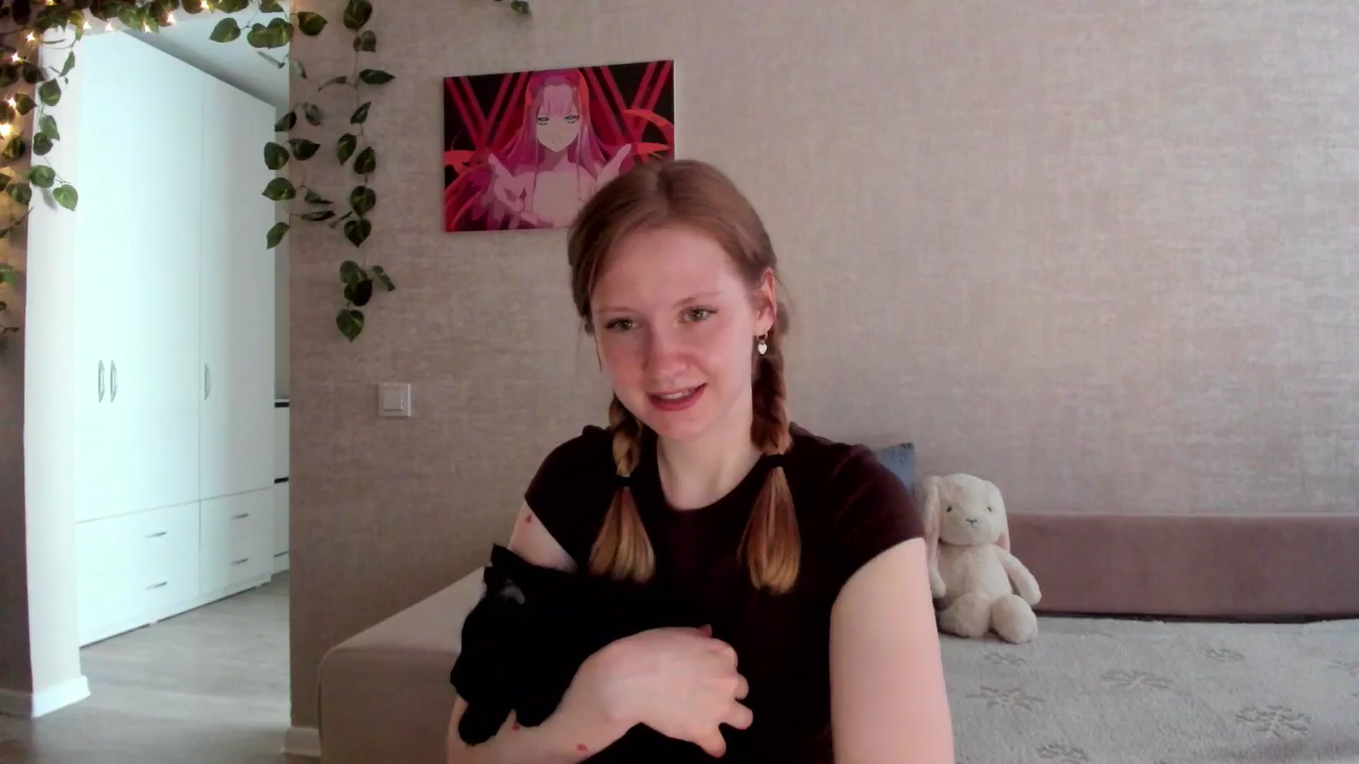 Gallery image thumbnail from girlyAlicey's myfreecams stream on, 06/29/2025, 04:34 image 9 of 20