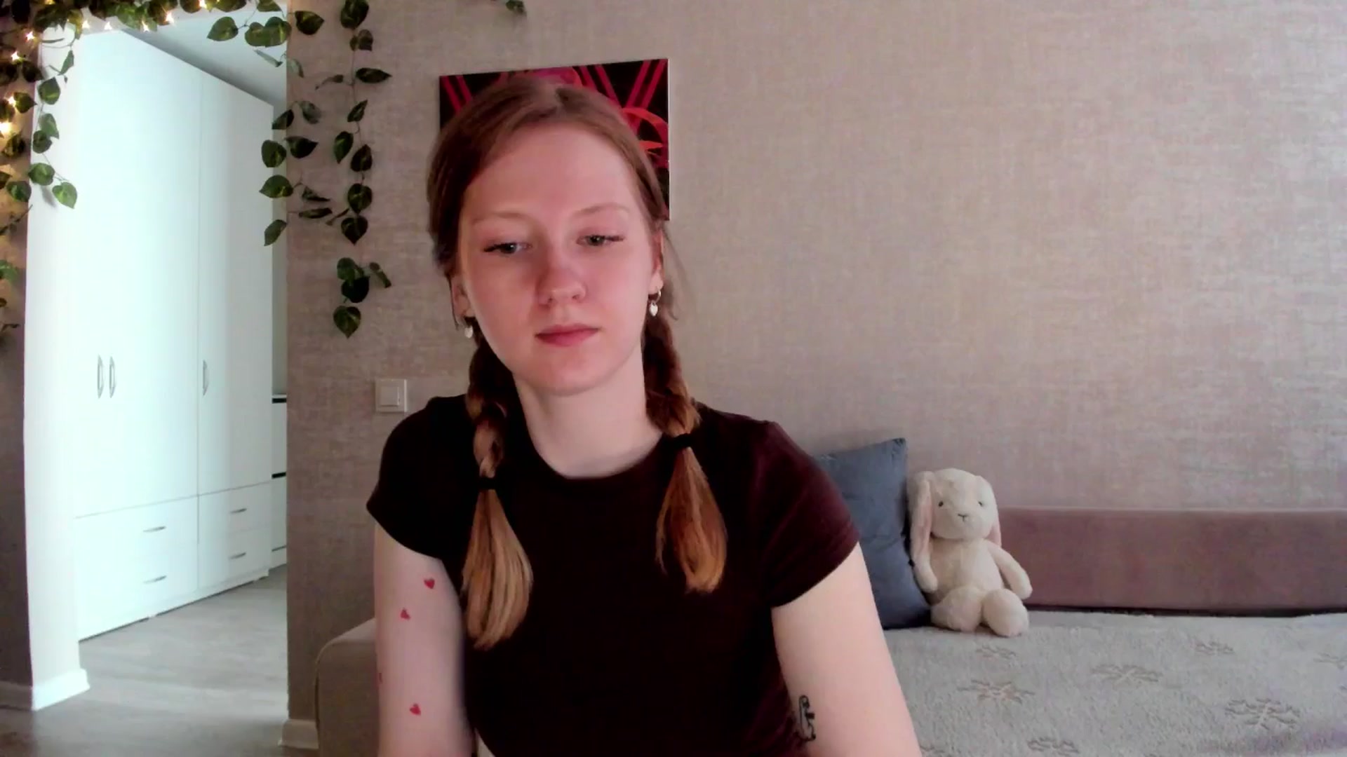 Gallery image thumbnail from girlyAlicey's myfreecams stream on, 06/29/2025, 04:34 image 11 of 20