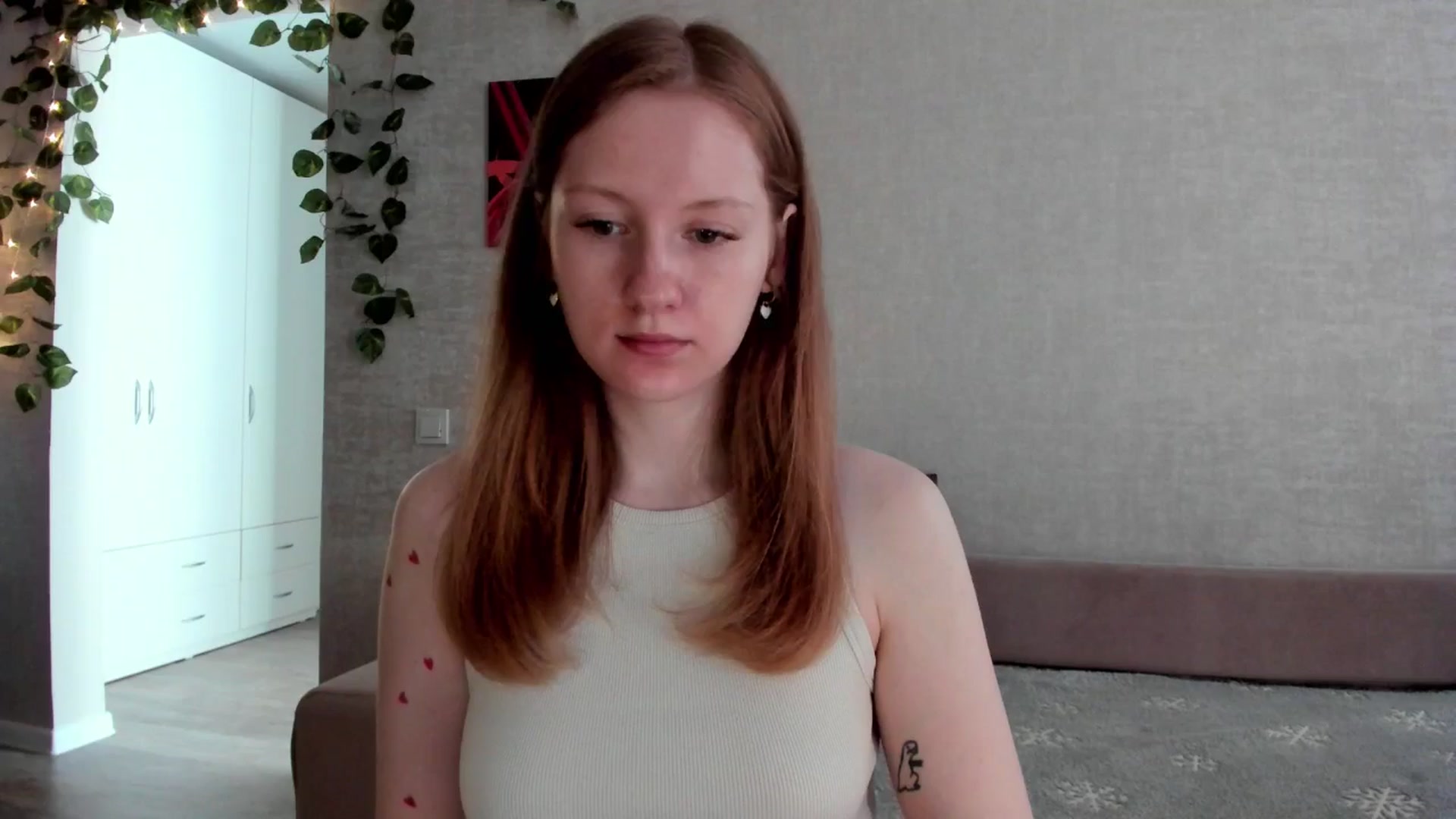 Gallery image thumbnail from girlyAlicey's myfreecams stream on, 07/04/2025, 03:35 image 4 of 20