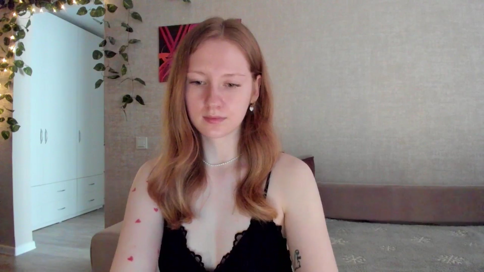 Gallery image thumbnail from girlyAlicey's myfreecams stream on, 07/15/2025, 03:43 image 18 of 20