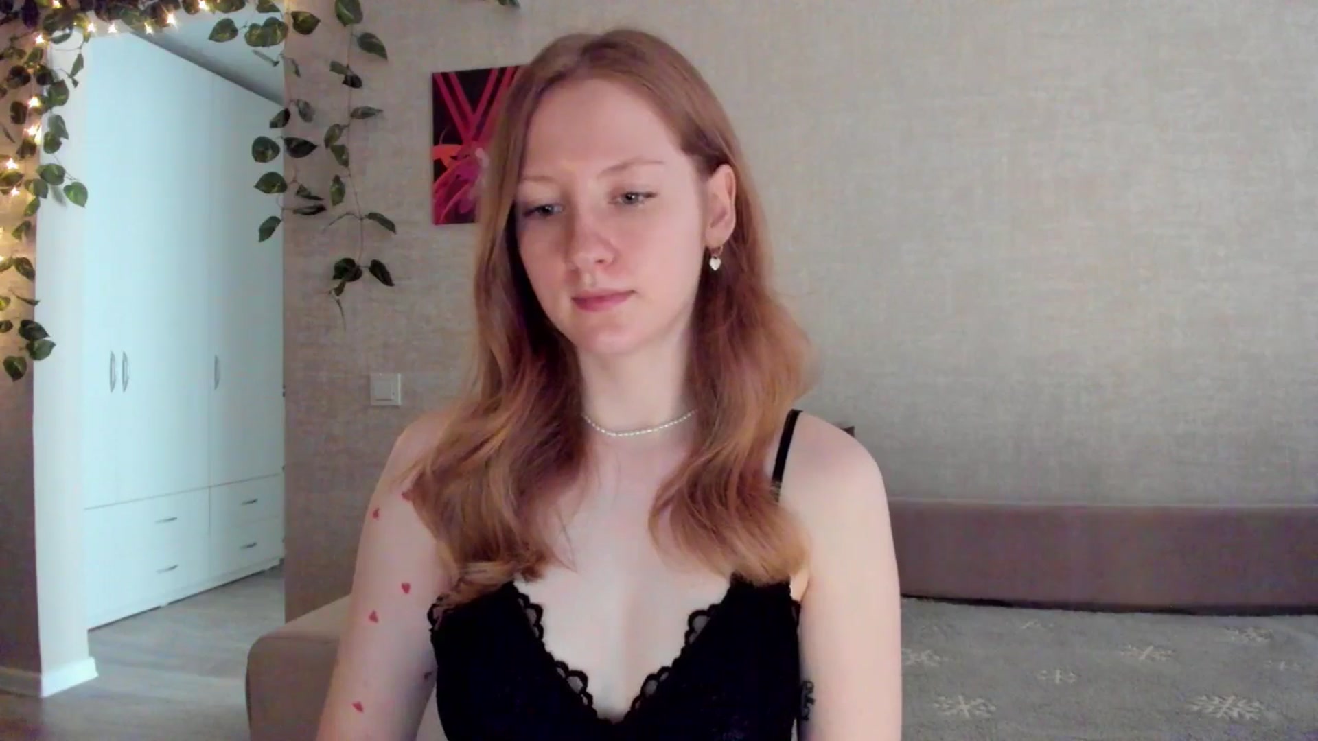 Gallery image thumbnail from girlyAlicey's myfreecams stream on, 07/15/2025, 03:43 image 10 of 20