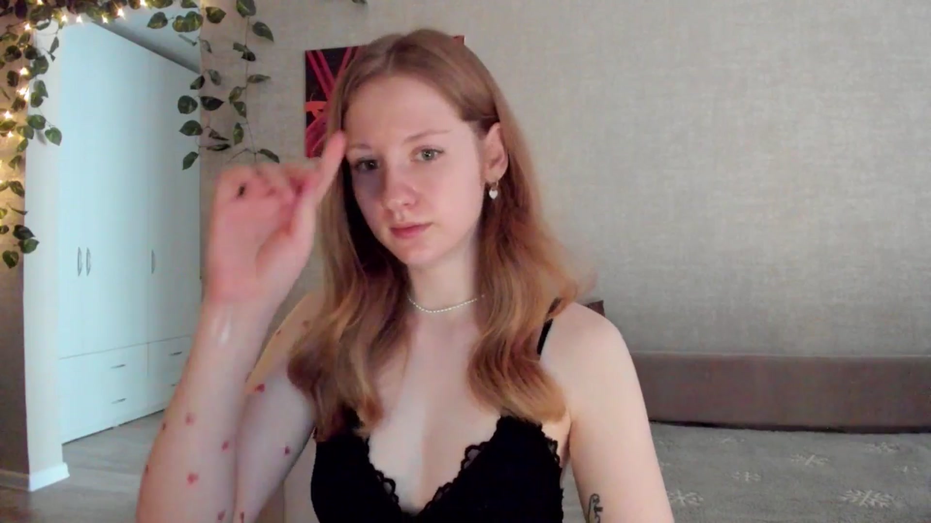 Gallery image thumbnail from girlyAlicey's myfreecams stream on, 07/15/2025, 03:43 image 16 of 20