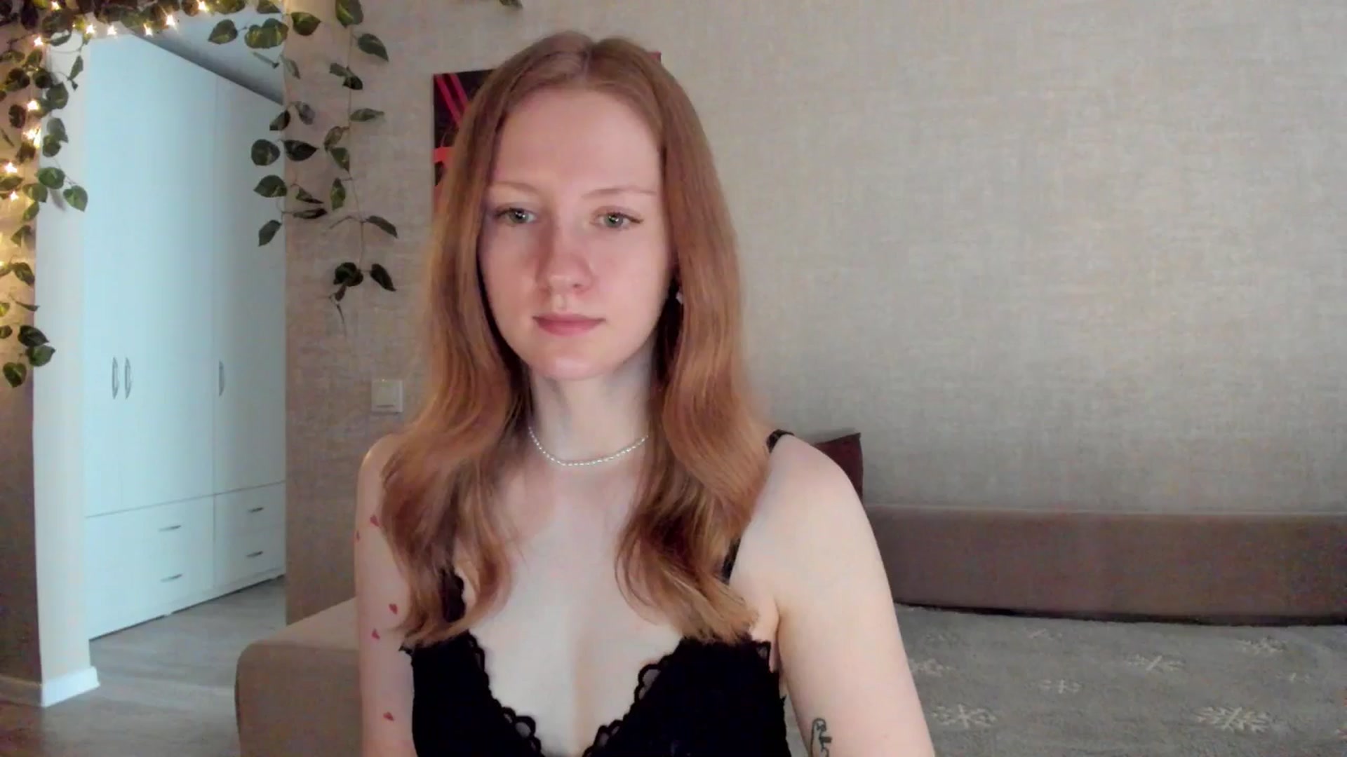 Gallery image thumbnail from girlyAlicey's myfreecams stream on, 07/15/2025, 03:43 image 4 of 20