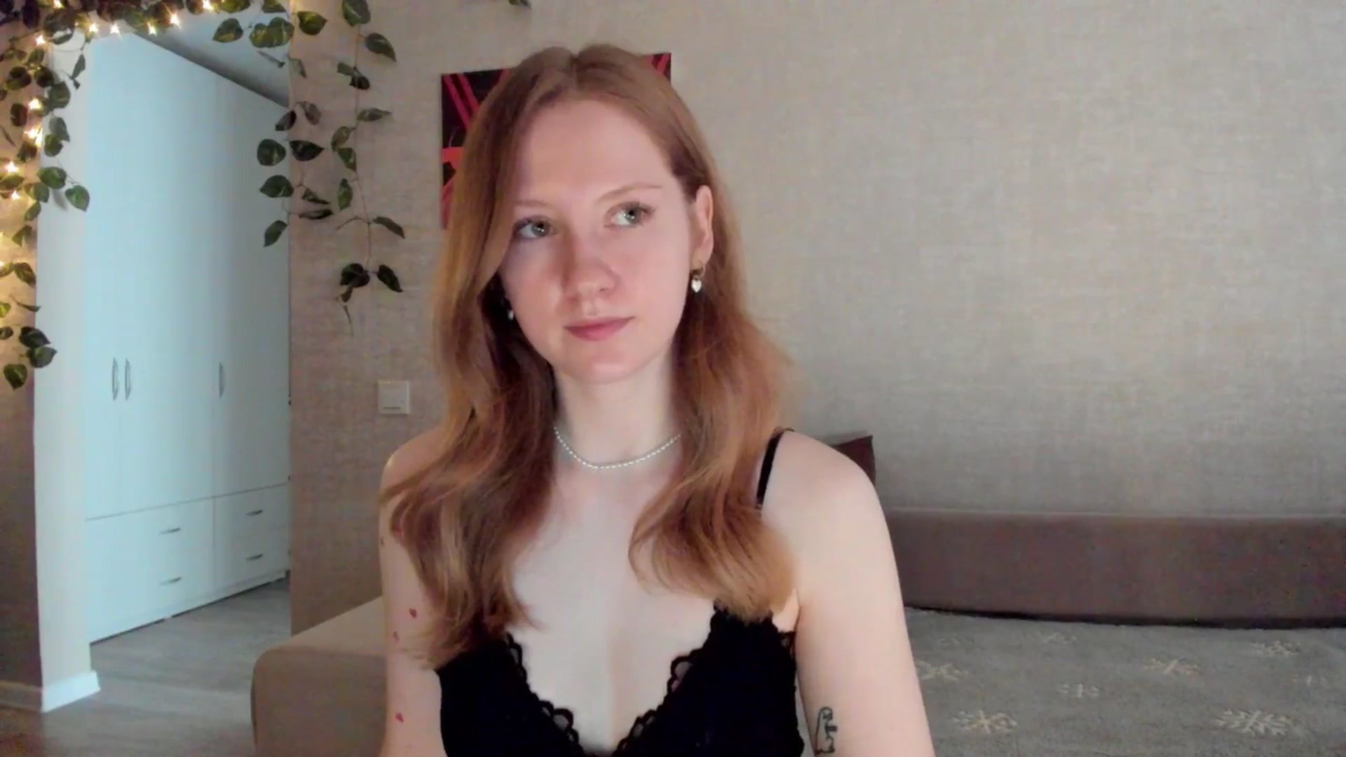 Gallery image thumbnail from girlyAlicey's myfreecams stream on, 07/15/2025, 03:43 image 8 of 20