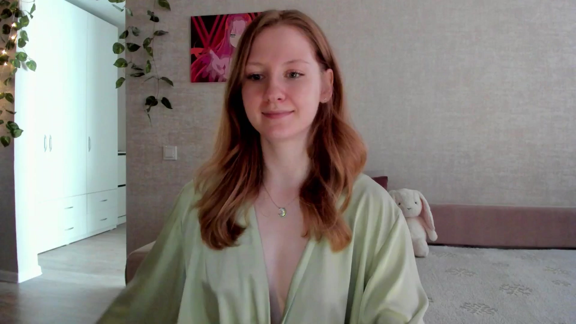 Gallery image thumbnail from girlyAlicey's myfreecams stream on, 07/16/2025, 03:30 image 16 of 20