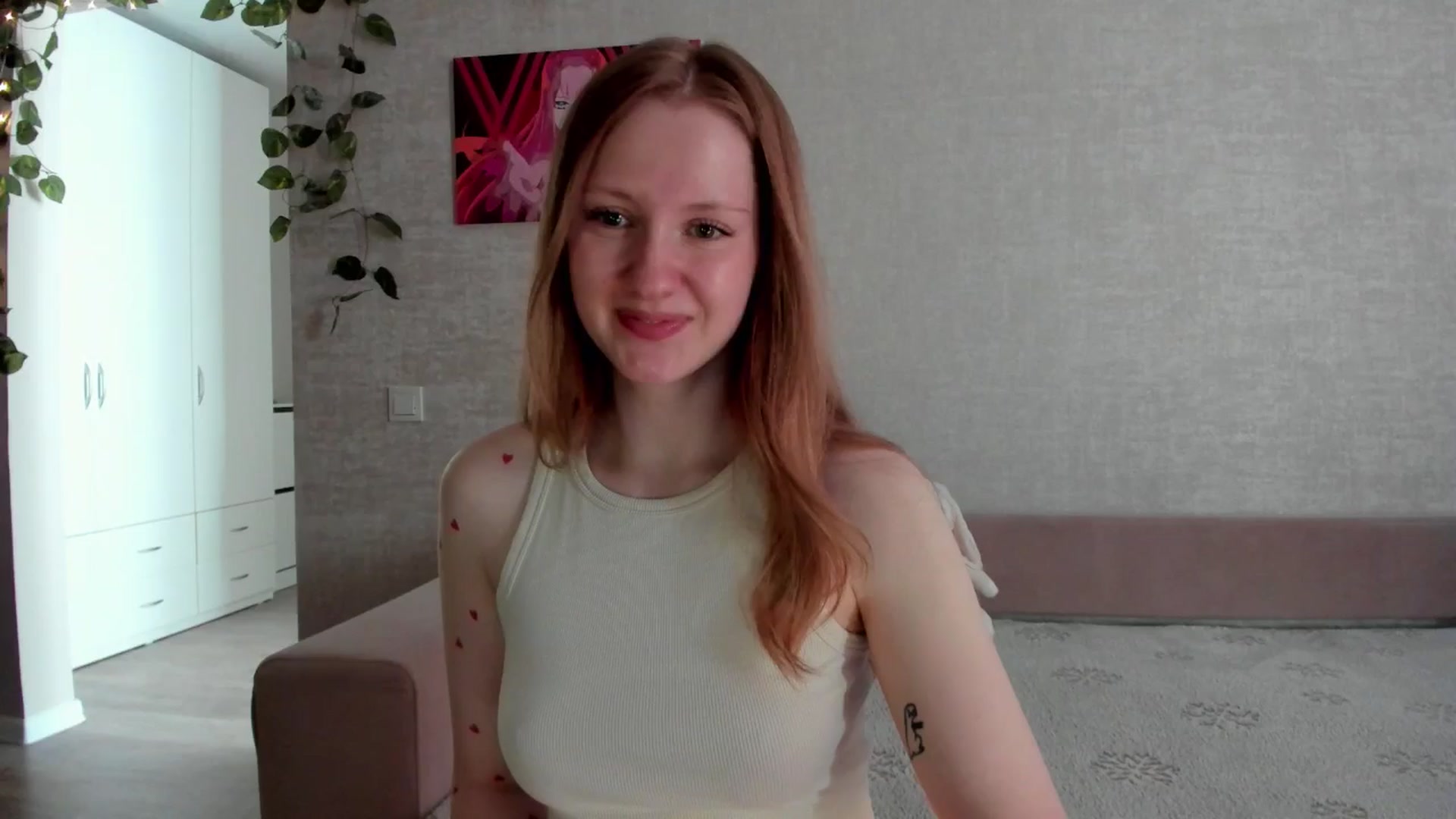 Gallery image thumbnail from girlyAlicey's myfreecams stream on, 08/01/2025, 02:42 image 11 of 20